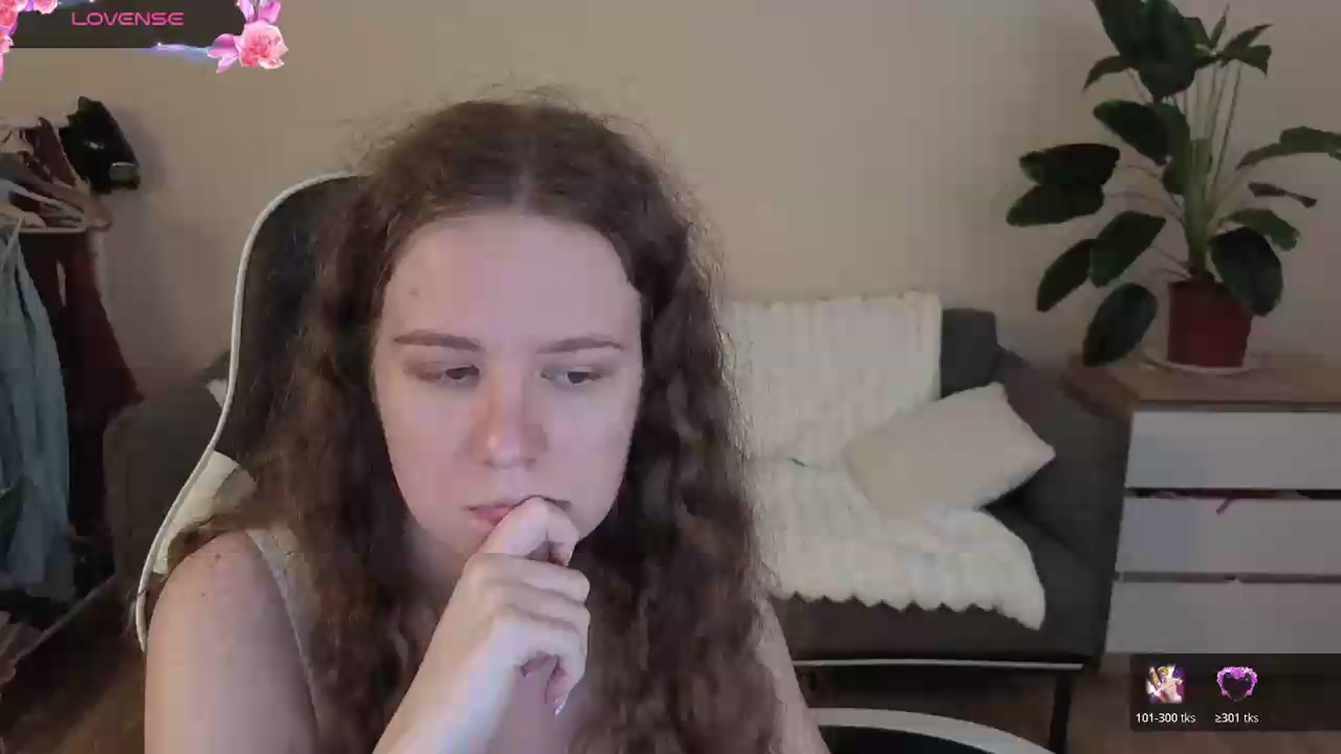 Gallery image thumbnail from BlueFlowerr's myfreecams stream on, 08/29/2026, 22:39 image 1 of 20
