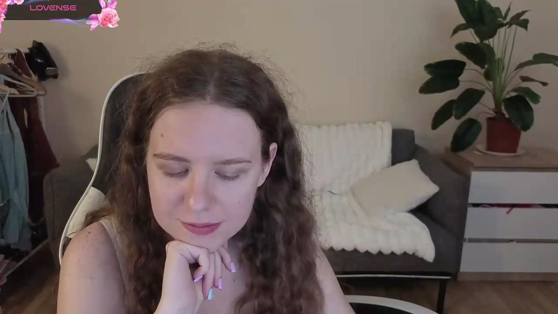 Gallery image thumbnail from BlueFlowerr's myfreecams stream on, 08/29/2026, 22:39 image 6 of 20