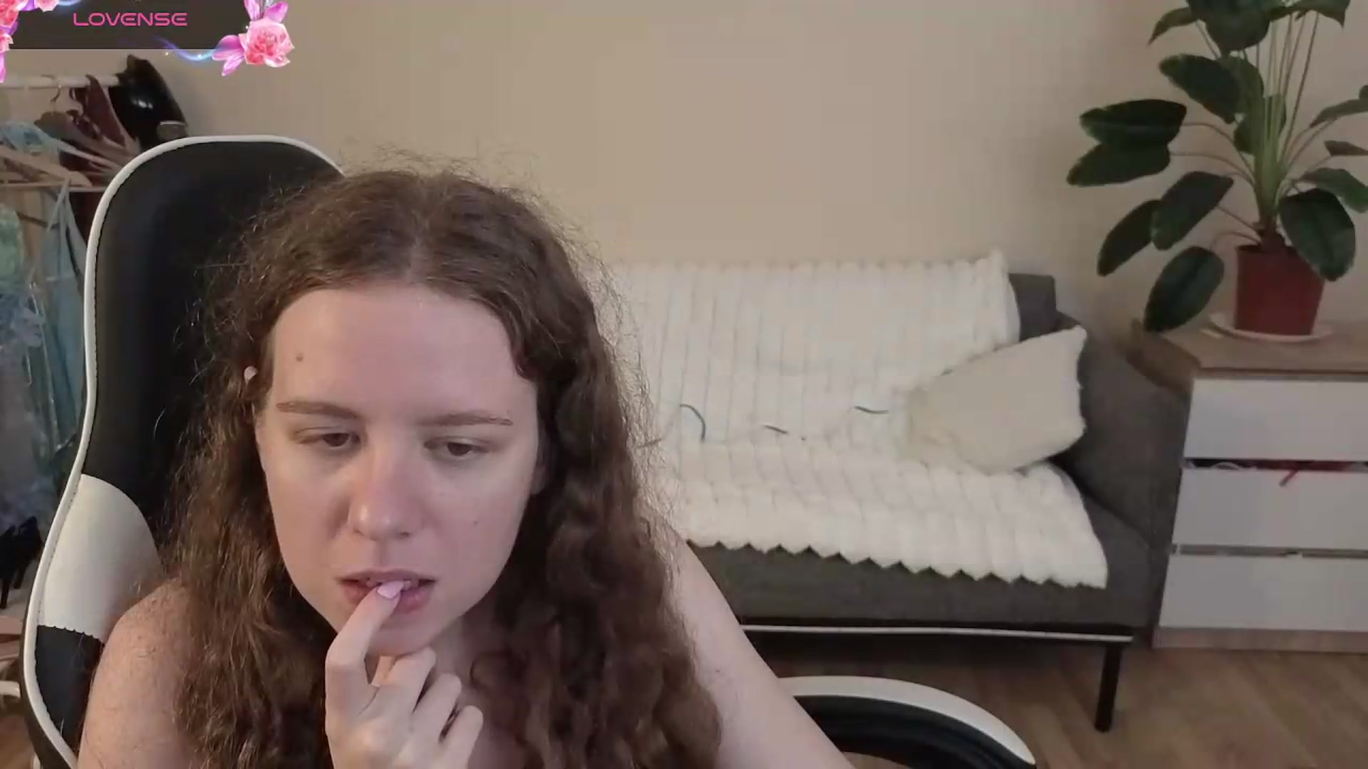 Gallery image thumbnail from BlueFlowerr's myfreecams stream on, 08/30/2026, 24:22 image 6 of 20