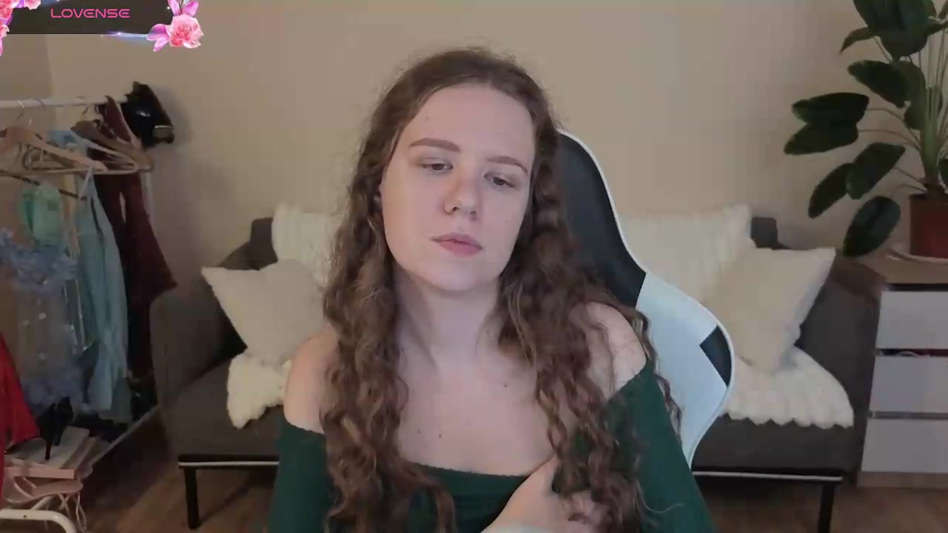 Gallery image thumbnail from BlueFlowerr's myfreecams stream on, 08/30/2026, 19:21 image 5 of 20