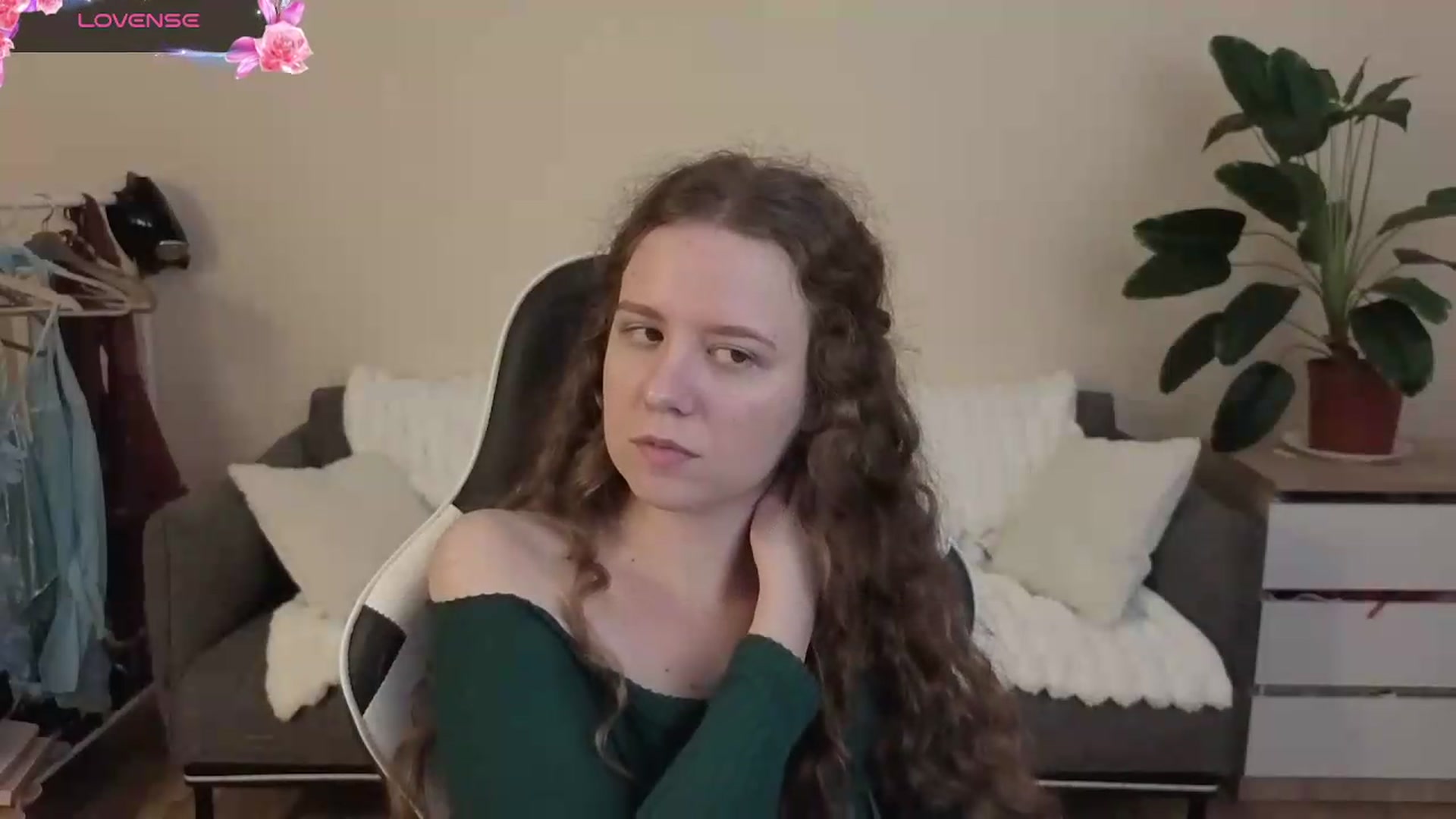 Gallery image thumbnail from BlueFlowerr's myfreecams stream on, 08/30/2026, 19:21 image 19 of 20