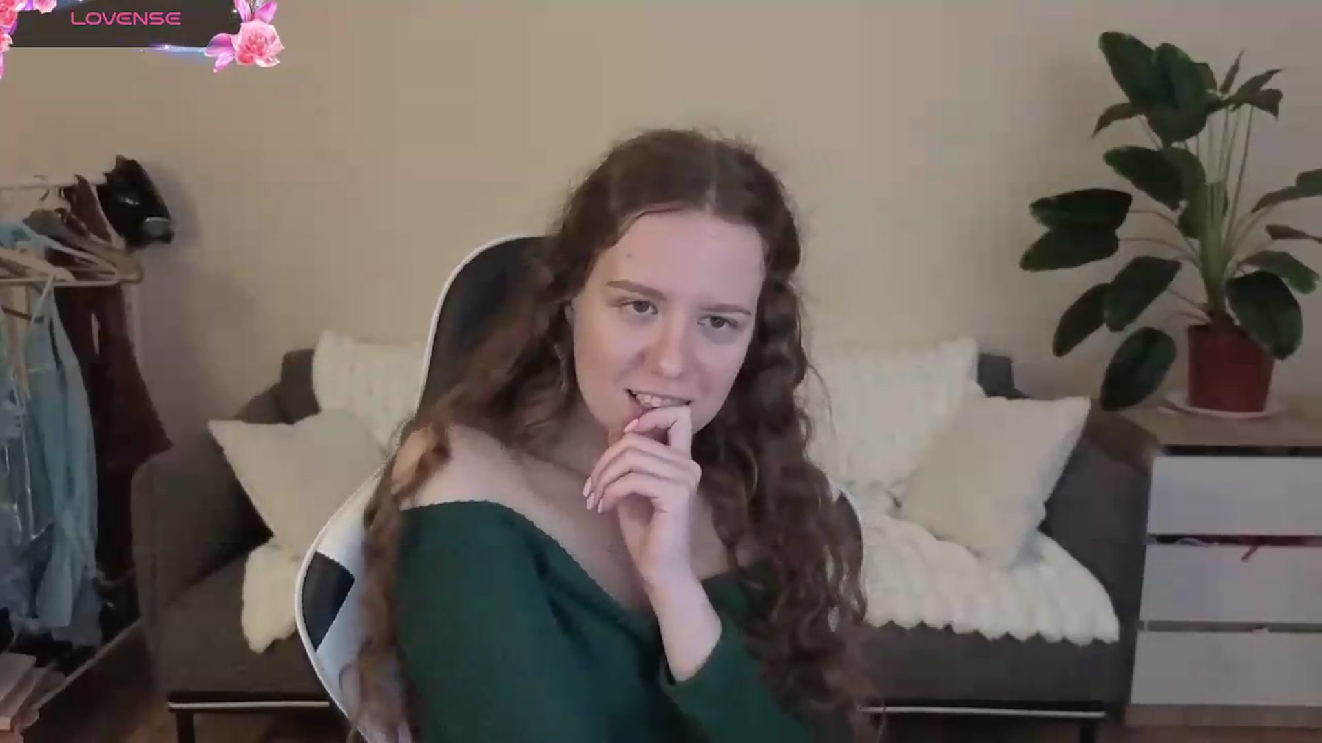 Gallery image thumbnail from BlueFlowerr's myfreecams stream on, 08/30/2026, 19:21 image 15 of 20