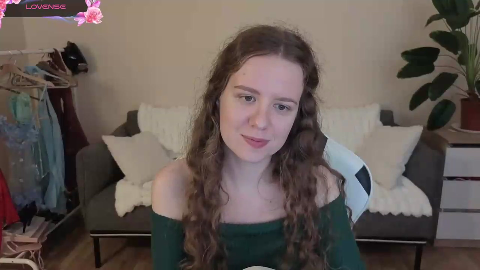 Gallery image thumbnail from BlueFlowerr's myfreecams stream on, 08/30/2026, 19:21 image 6 of 20