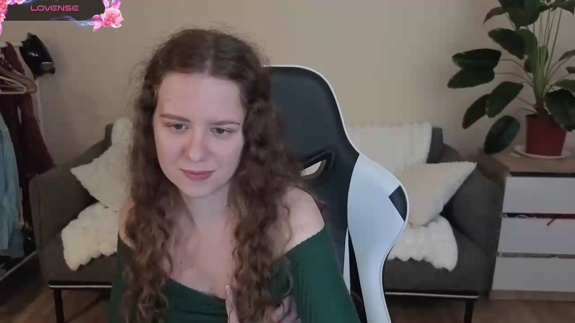 Gallery image thumbnail from BlueFlowerr's myfreecams stream on, 08/30/2026, 20:36 image 20 of 20