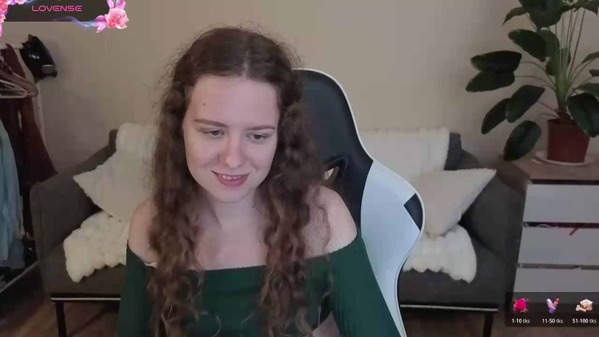 Gallery image thumbnail from BlueFlowerr's myfreecams stream on, 08/30/2026, 20:36 image 14 of 20