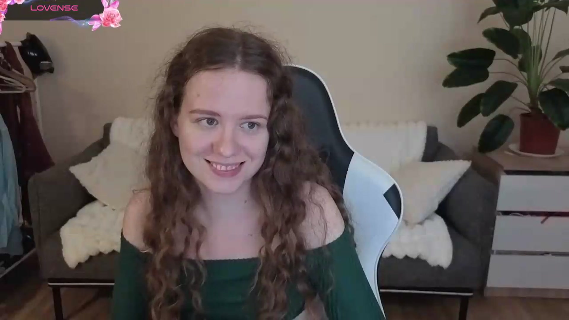 Gallery image thumbnail from BlueFlowerr's myfreecams stream on, 08/30/2026, 20:36 image 10 of 20