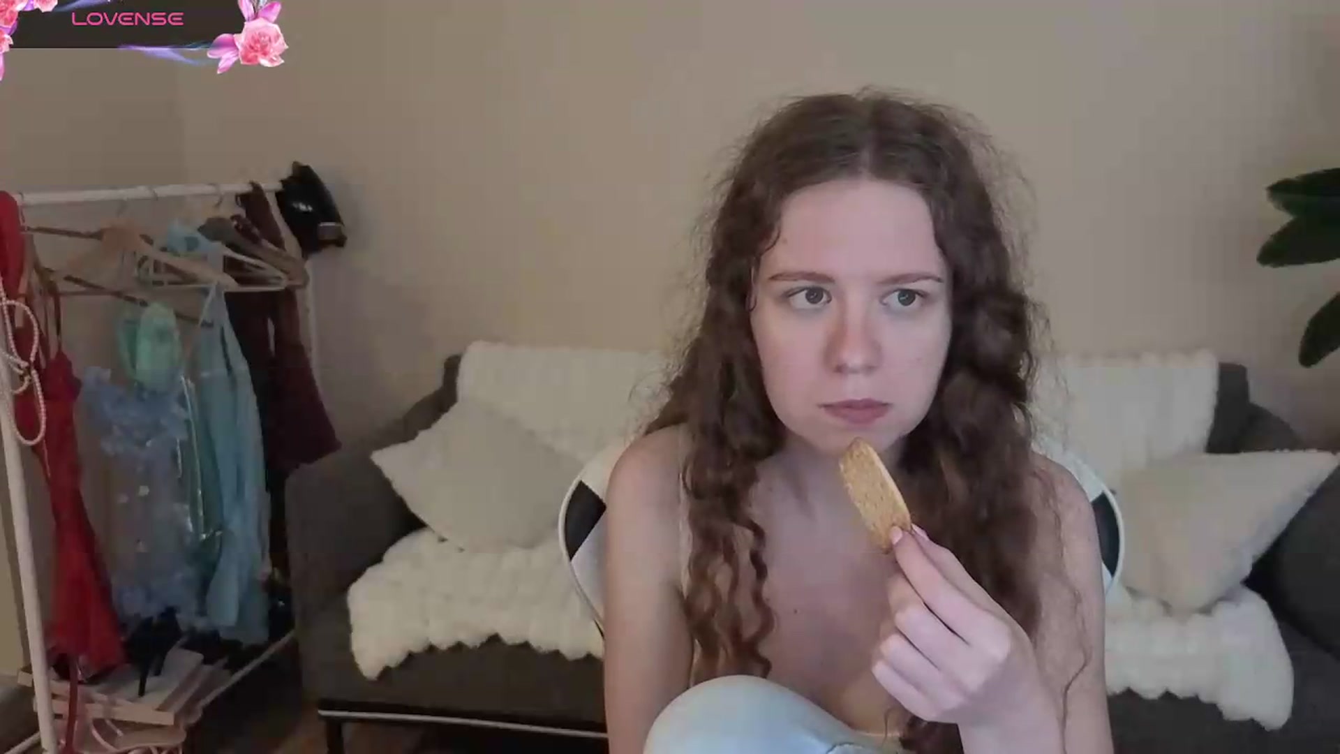 Gallery image thumbnail from BlueFlowerr's myfreecams stream on, 08/30/2026, 22:39 image 18 of 20