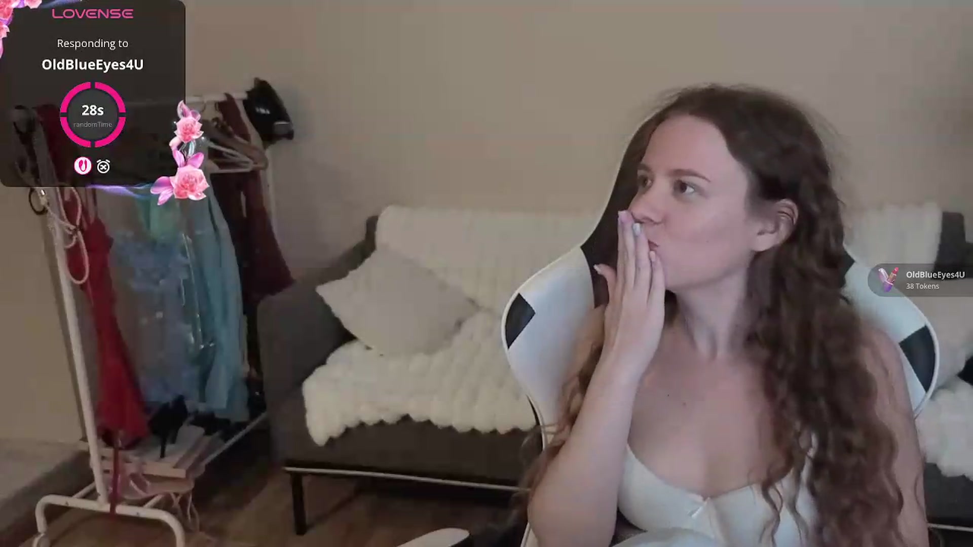 Gallery image thumbnail from BlueFlowerr's myfreecams stream on, 08/30/2026, 22:39 image 8 of 20