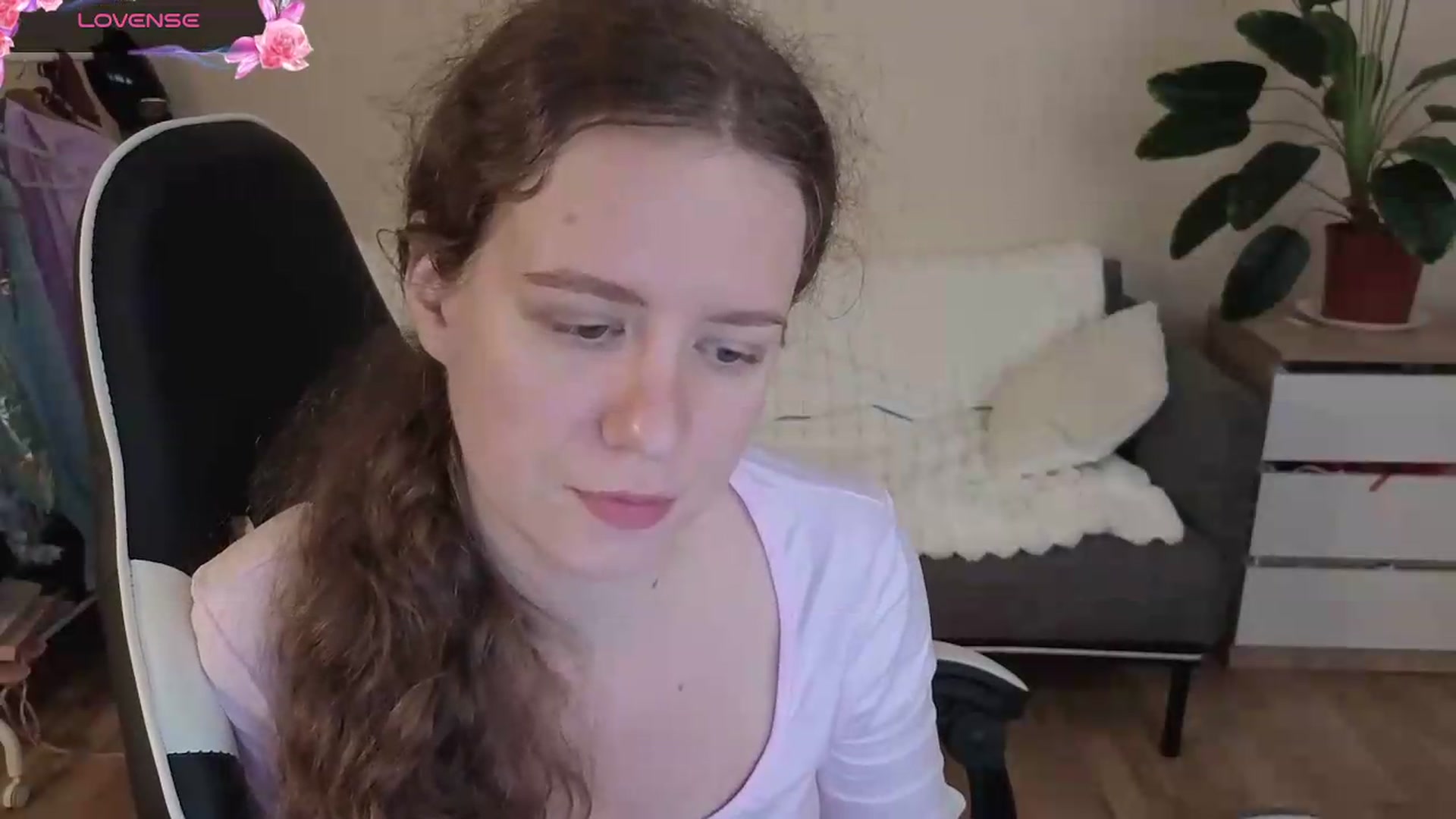 Gallery image thumbnail from BlueFlowerr's myfreecams stream on, 08/31/2026, 19:55 image 12 of 20