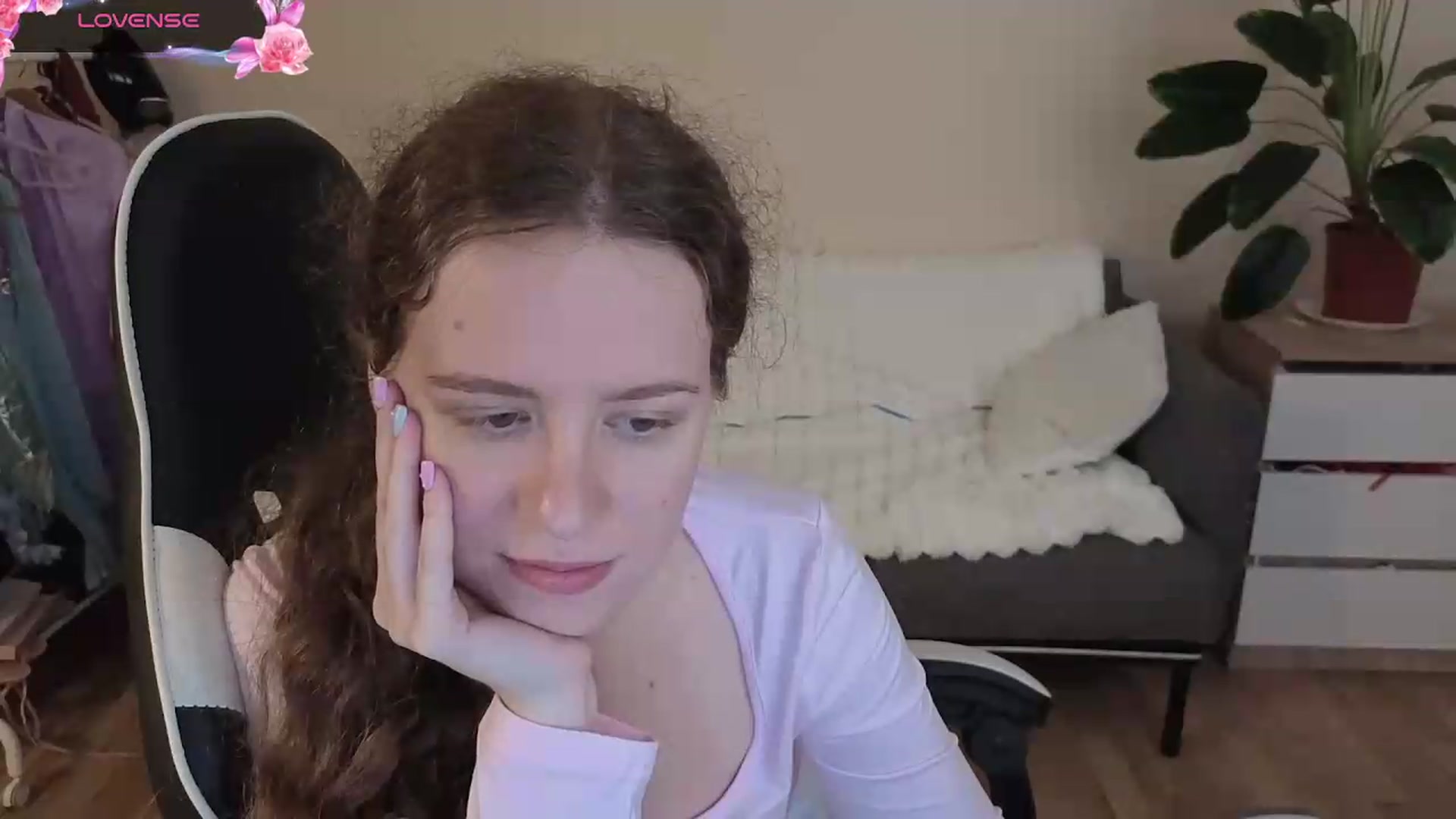 Gallery image thumbnail from BlueFlowerr's myfreecams stream on, 08/31/2026, 19:55 image 15 of 20