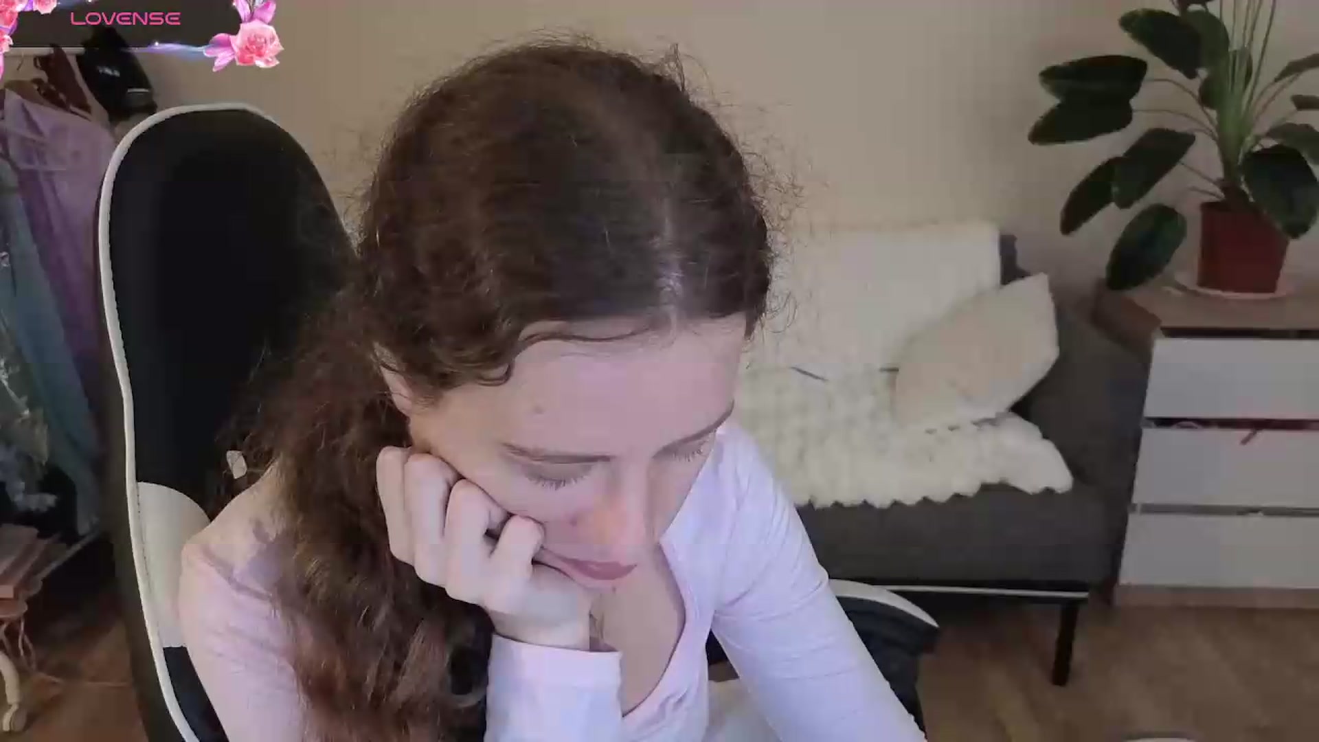 Gallery image thumbnail from BlueFlowerr's myfreecams stream on, 08/31/2026, 19:55 image 9 of 20
