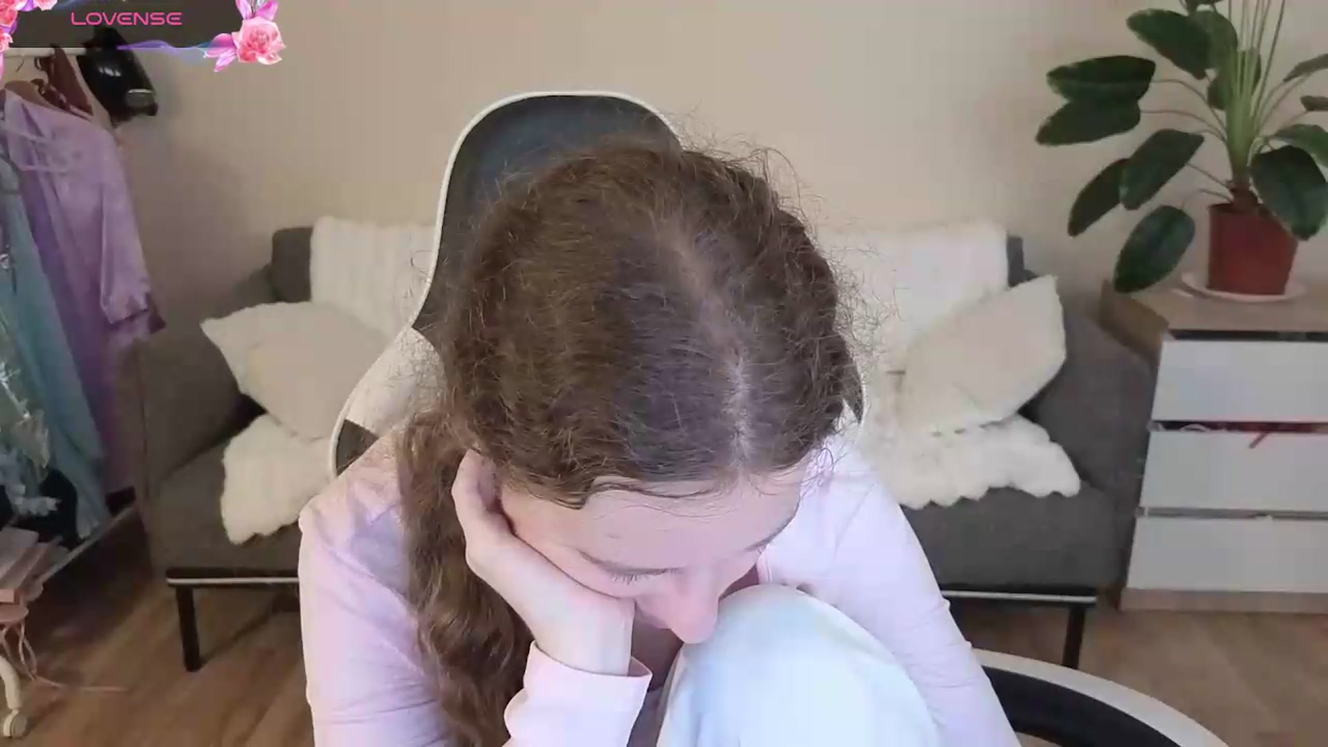 Gallery image thumbnail from BlueFlowerr's myfreecams stream on, 08/31/2026, 19:55 image 6 of 20