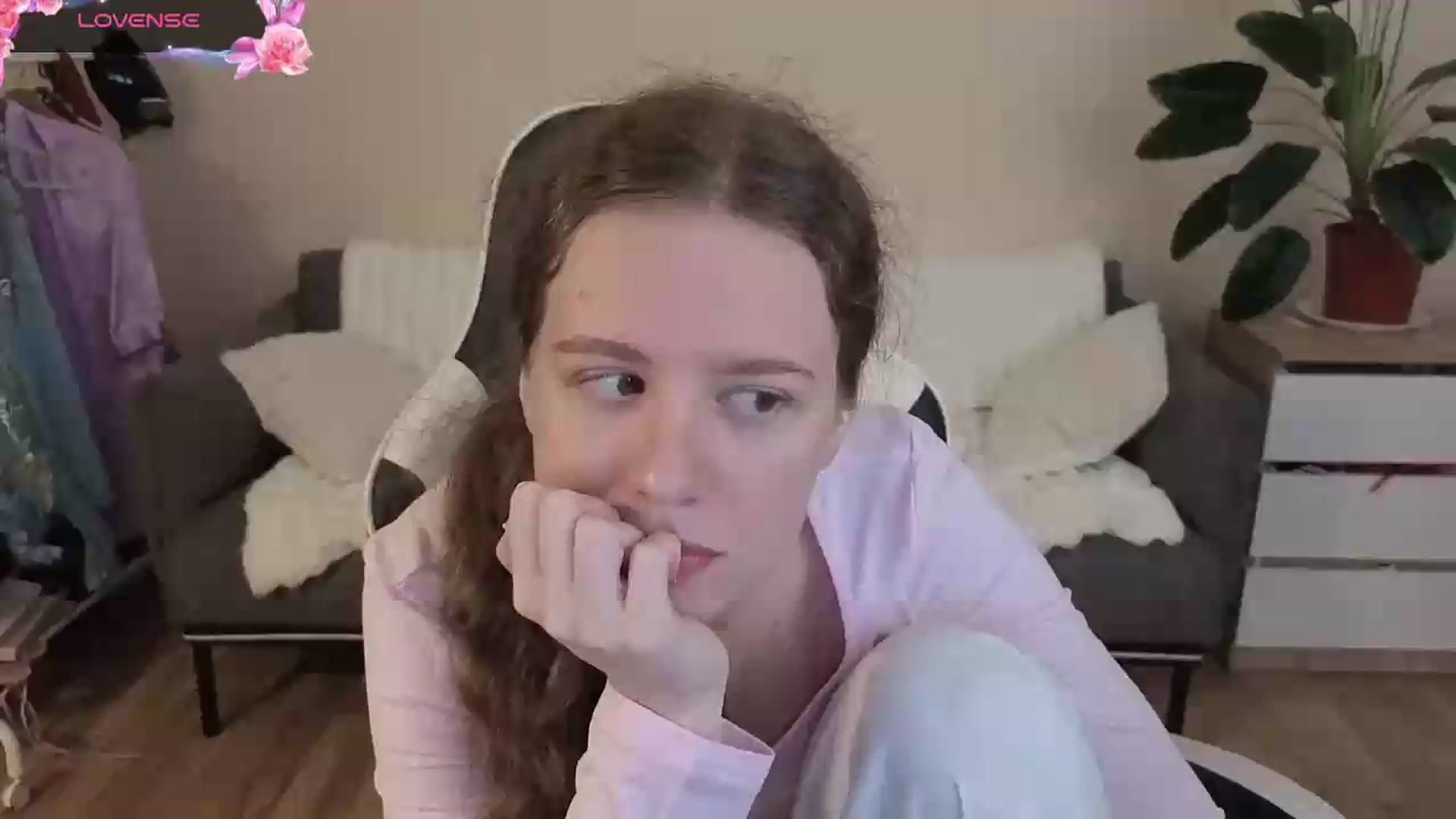 Gallery image thumbnail from BlueFlowerr's myfreecams stream on, 08/31/2026, 19:55 image 1 of 20