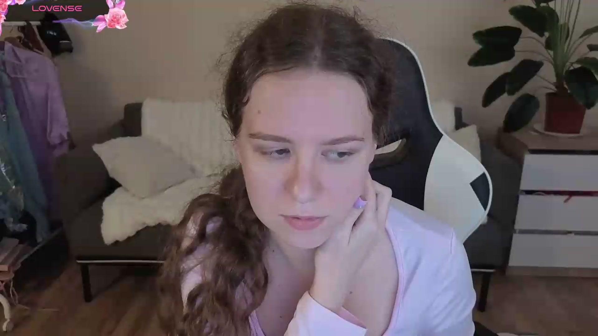 Gallery image thumbnail from BlueFlowerr's myfreecams stream on, 08/31/2026, 19:55 image 18 of 20