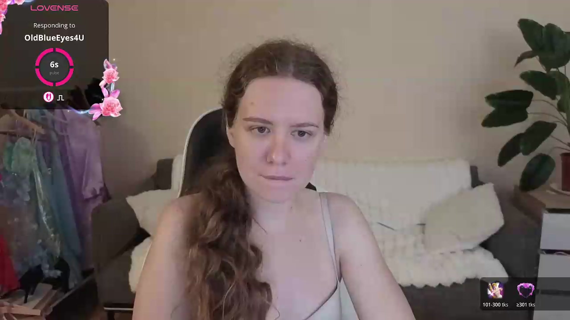 Gallery image thumbnail from BlueFlowerr's myfreecams stream on, 08/31/2026, 21:03 image 19 of 20