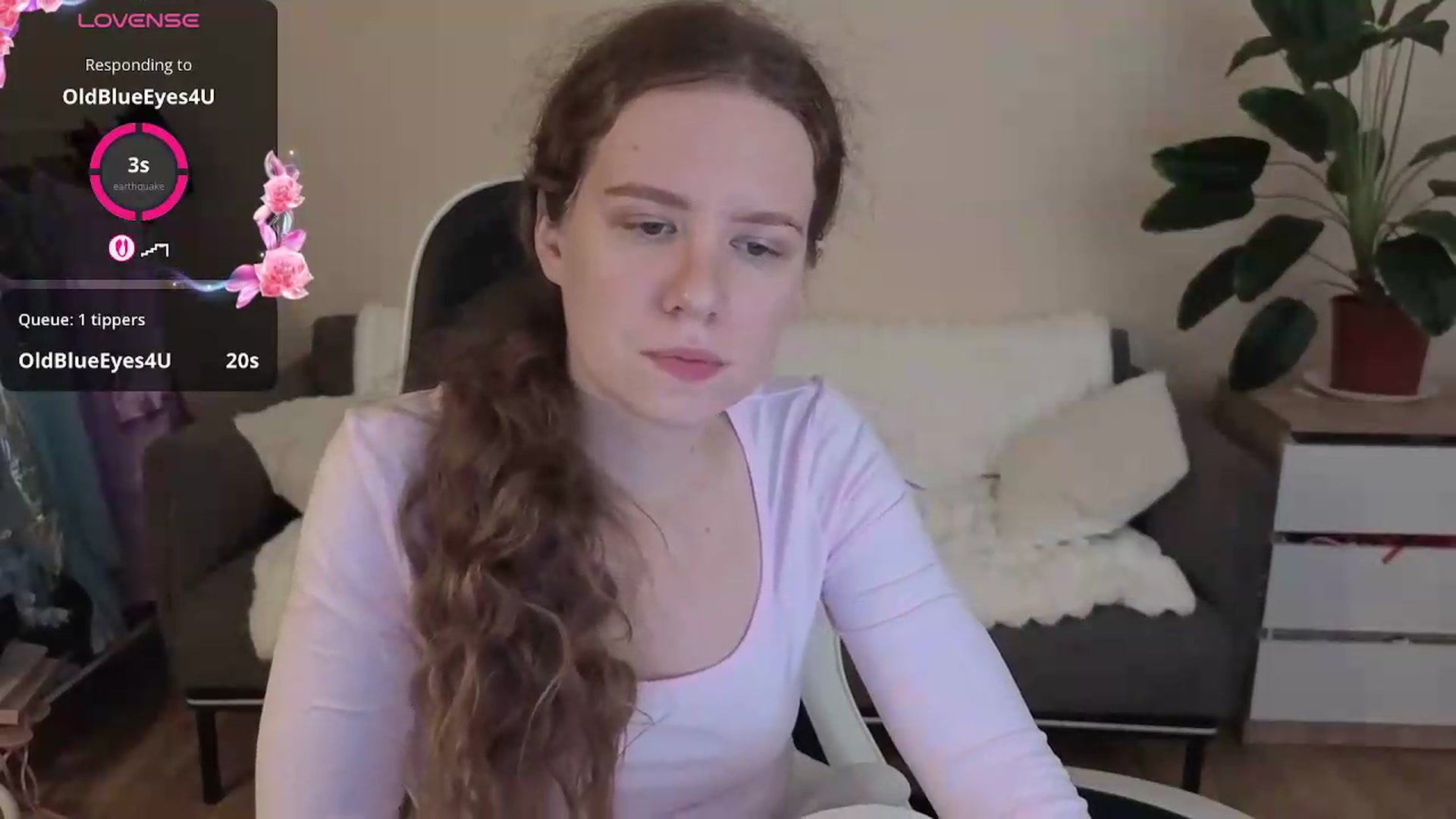 Gallery image thumbnail from BlueFlowerr's myfreecams stream on, 08/31/2026, 21:03 image 7 of 20