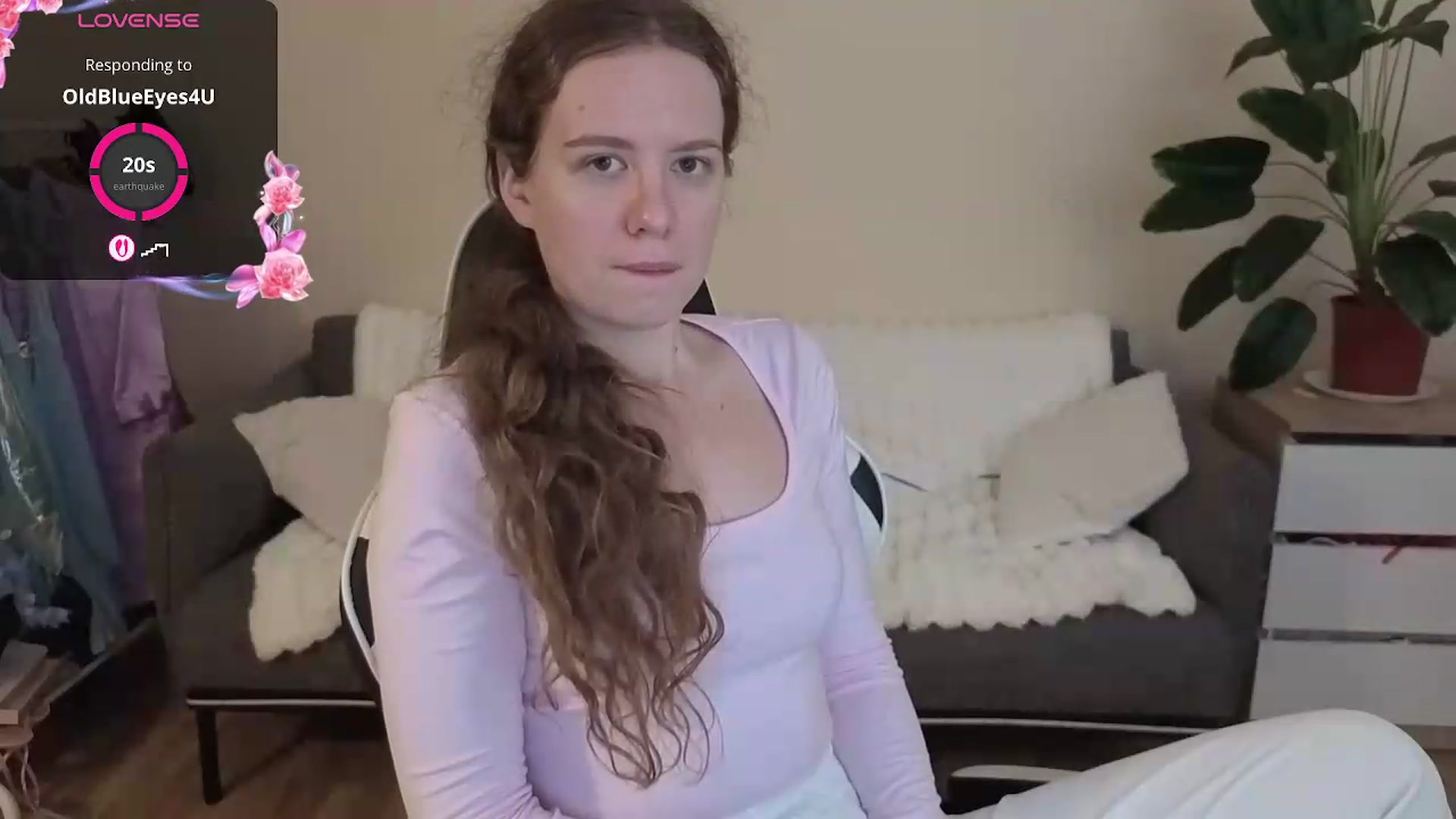 Gallery image thumbnail from BlueFlowerr's myfreecams stream on, 08/31/2026, 21:03 image 4 of 20