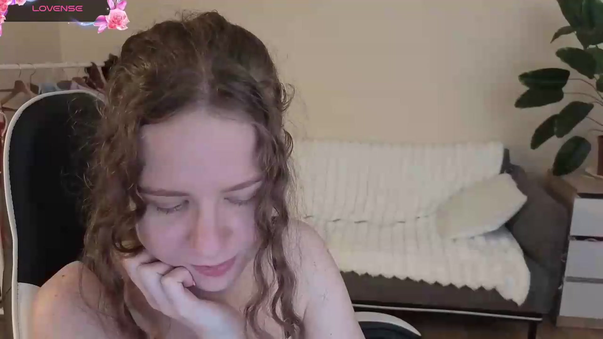 Gallery image thumbnail from BlueFlowerr's myfreecams stream on, 09/01/2026, 21:03 image 7 of 20