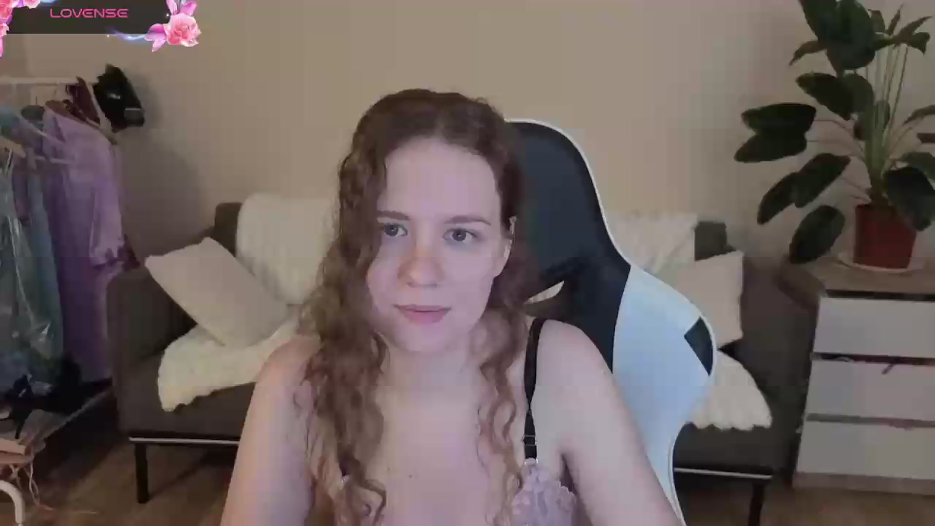 Gallery image thumbnail from BlueFlowerr's myfreecams stream on, 09/01/2026, 22:58 image 1 of 20