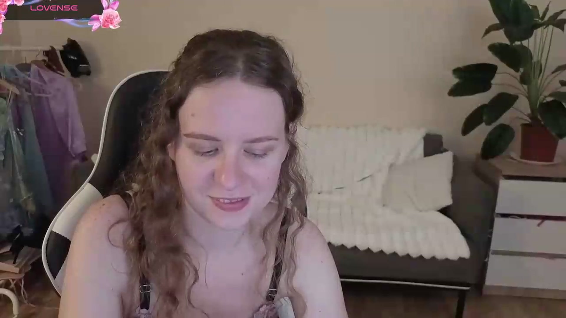 Gallery image thumbnail from BlueFlowerr's myfreecams stream on, 09/01/2026, 23:50 image 20 of 20