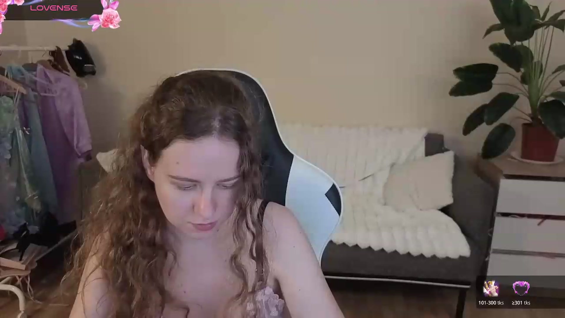 Gallery image thumbnail from BlueFlowerr's myfreecams stream on, 09/02/2026, 24:39 image 6 of 20