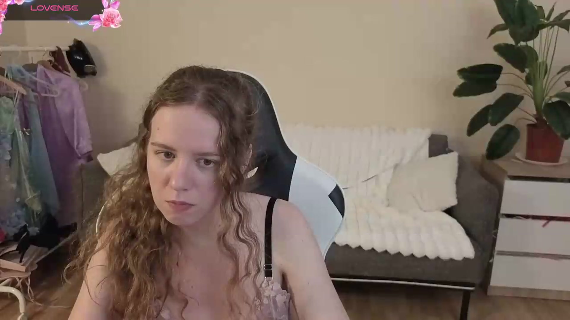 Gallery image thumbnail from BlueFlowerr's myfreecams stream on, 09/02/2026, 24:39 image 11 of 20