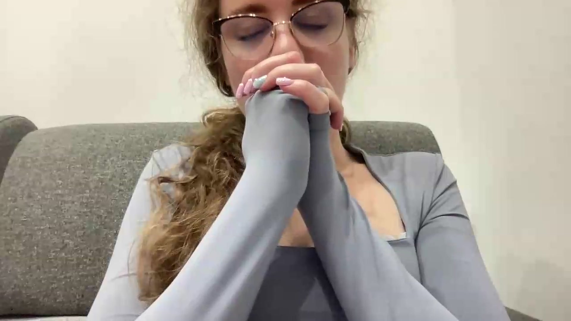 Gallery image thumbnail from BlueFlowerr's myfreecams stream on, 09/02/2026, 21:01 image 17 of 20