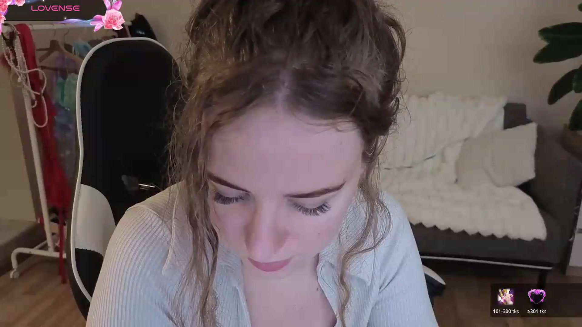 Gallery image thumbnail from BlueFlowerr's myfreecams stream on, 09/03/2026, 17:45 image 11 of 20