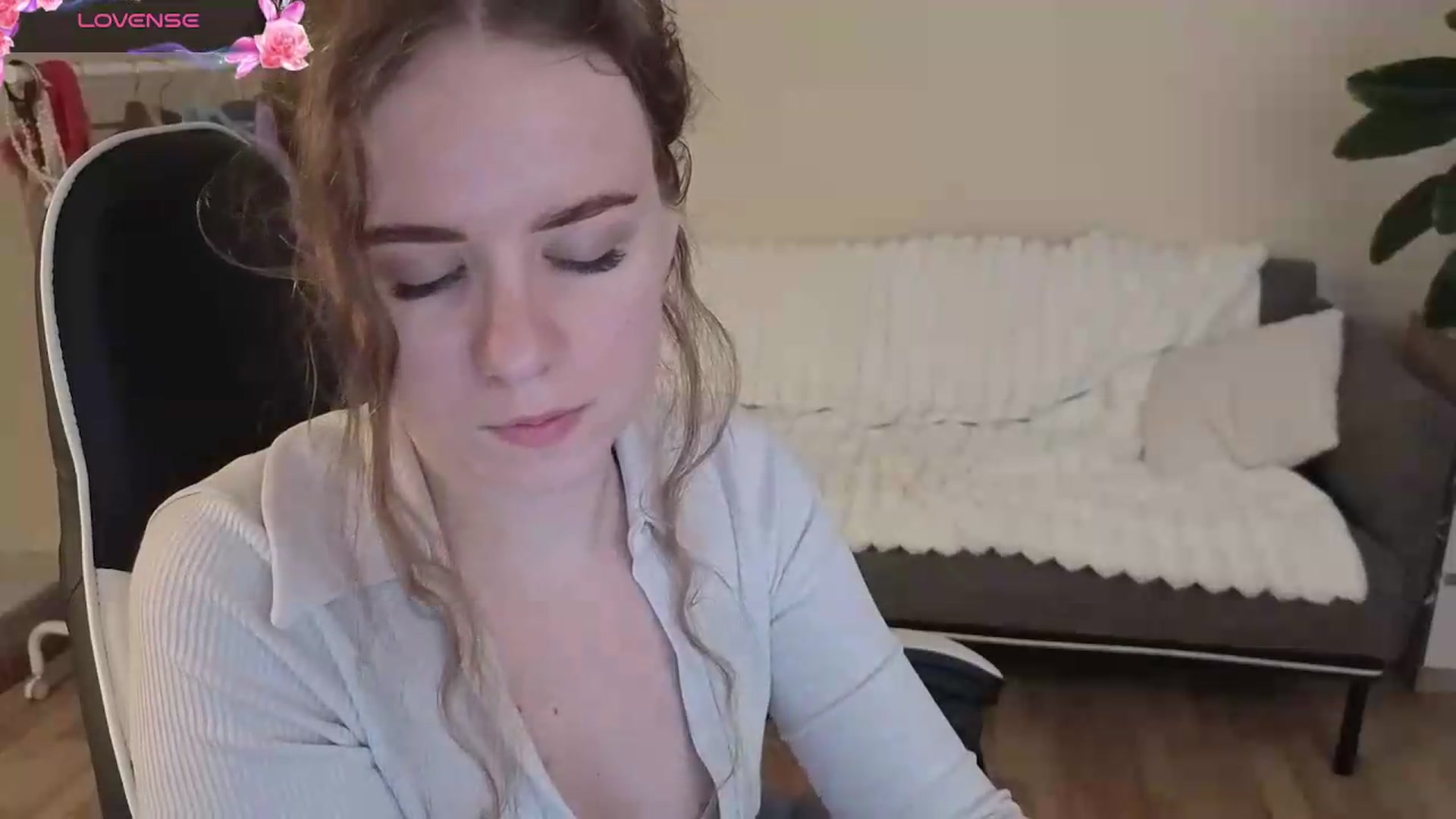Gallery image thumbnail from BlueFlowerr's myfreecams stream on, 09/03/2026, 17:45 image 8 of 20