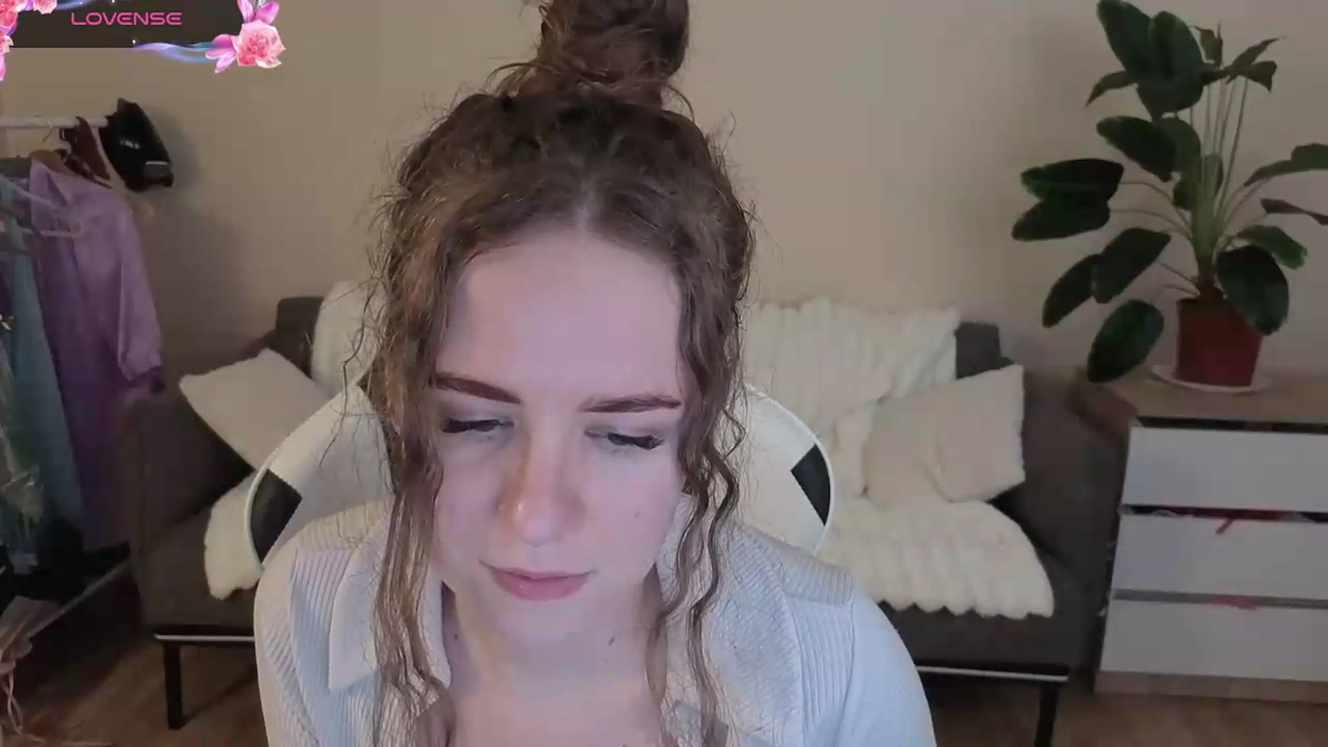 Gallery image thumbnail from BlueFlowerr's myfreecams stream on, 09/03/2026, 20:47 image 8 of 20