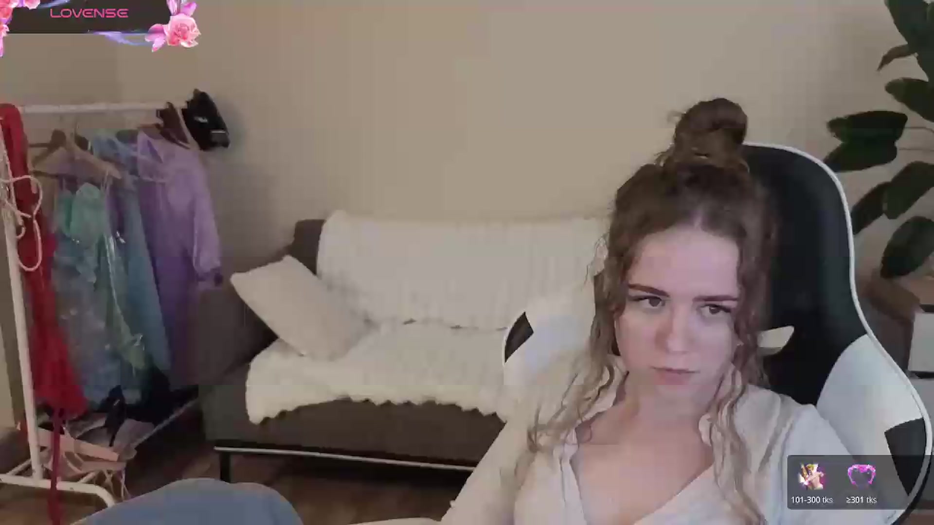 Gallery image thumbnail from BlueFlowerr's myfreecams stream on, 09/03/2026, 20:47 image 1 of 20