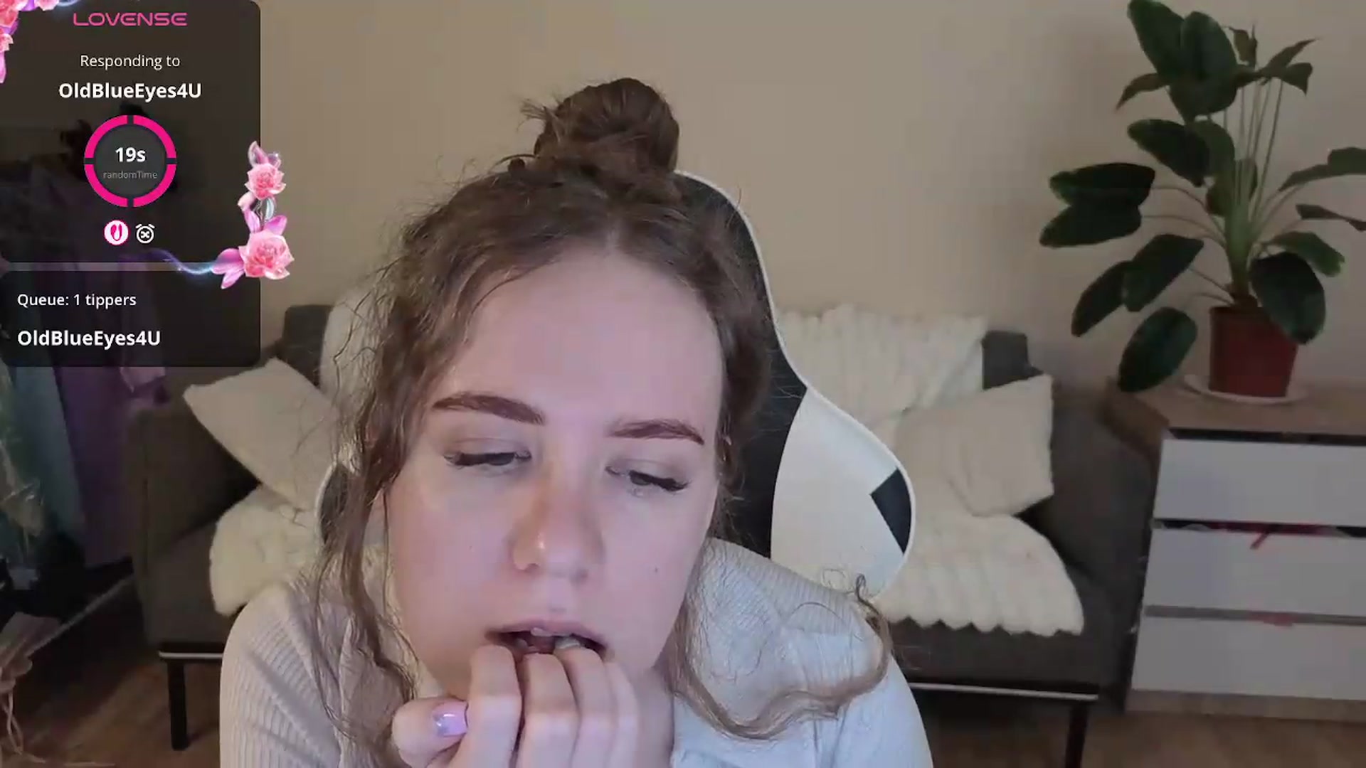 Gallery image thumbnail from BlueFlowerr's myfreecams stream on, 09/03/2026, 20:47 image 7 of 20