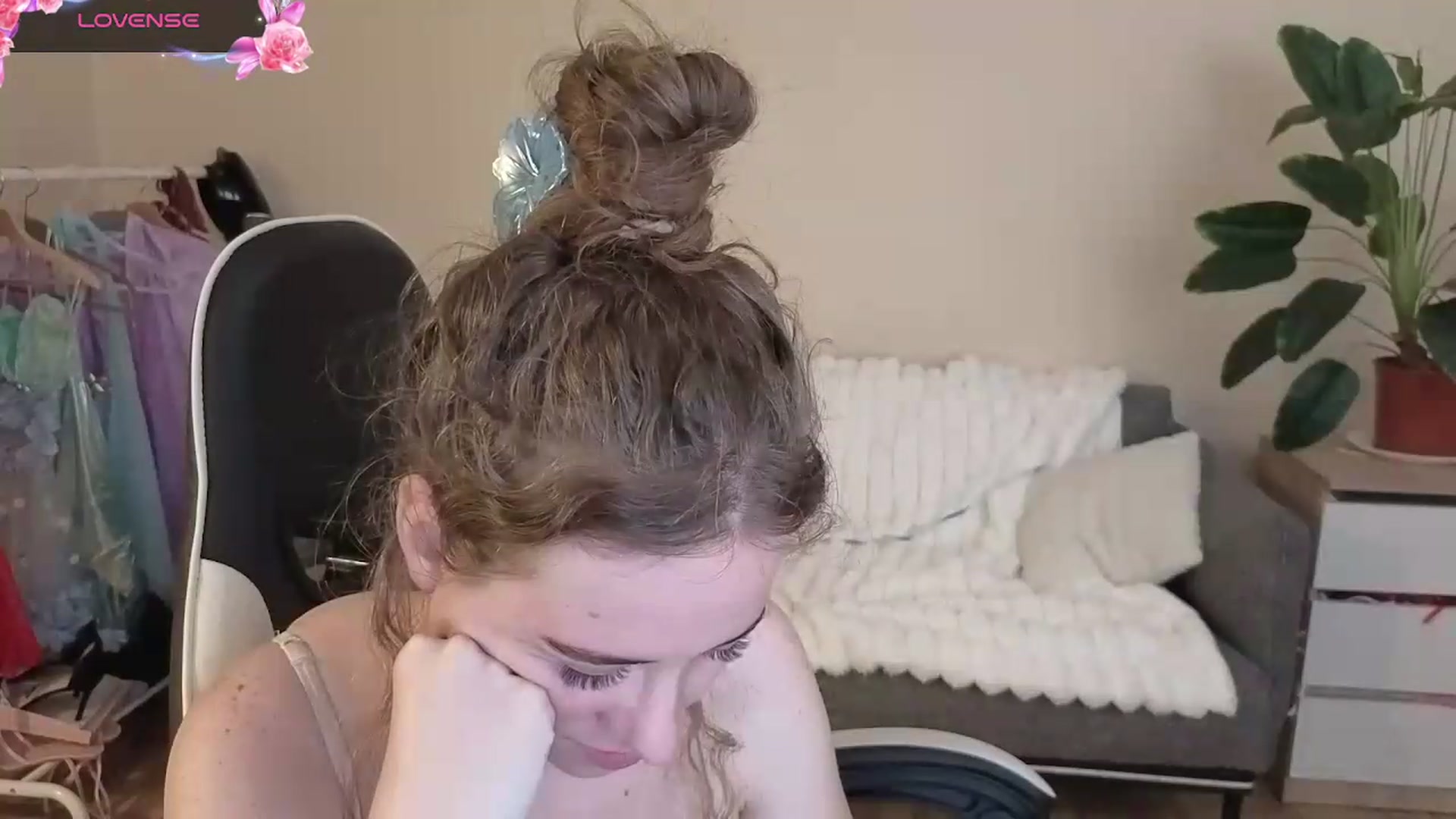 Gallery image thumbnail from BlueFlowerr's myfreecams stream on, 09/03/2026, 21:30 image 12 of 20
