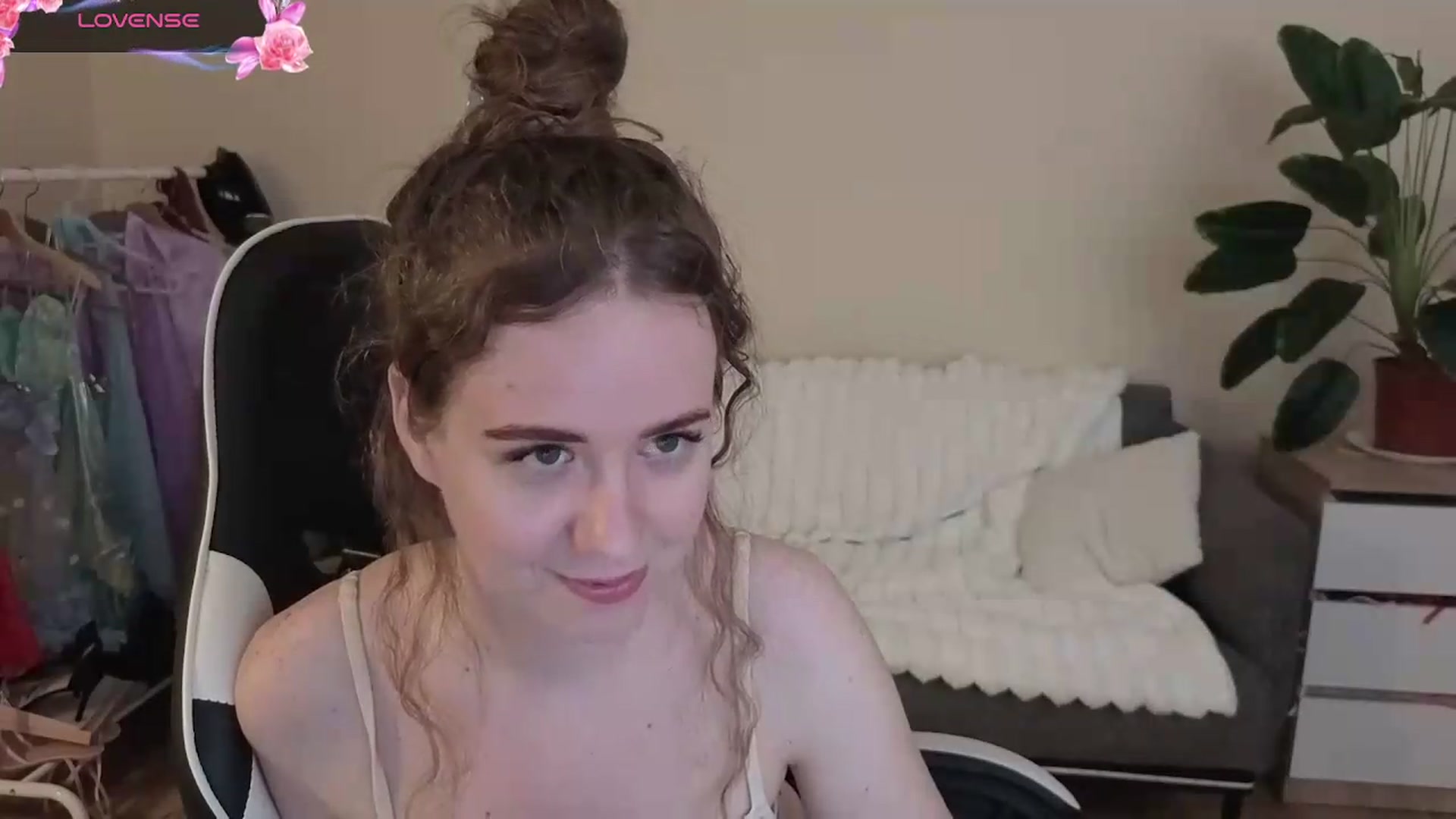 Gallery image thumbnail from BlueFlowerr's myfreecams stream on, 09/03/2026, 21:30 image 7 of 20