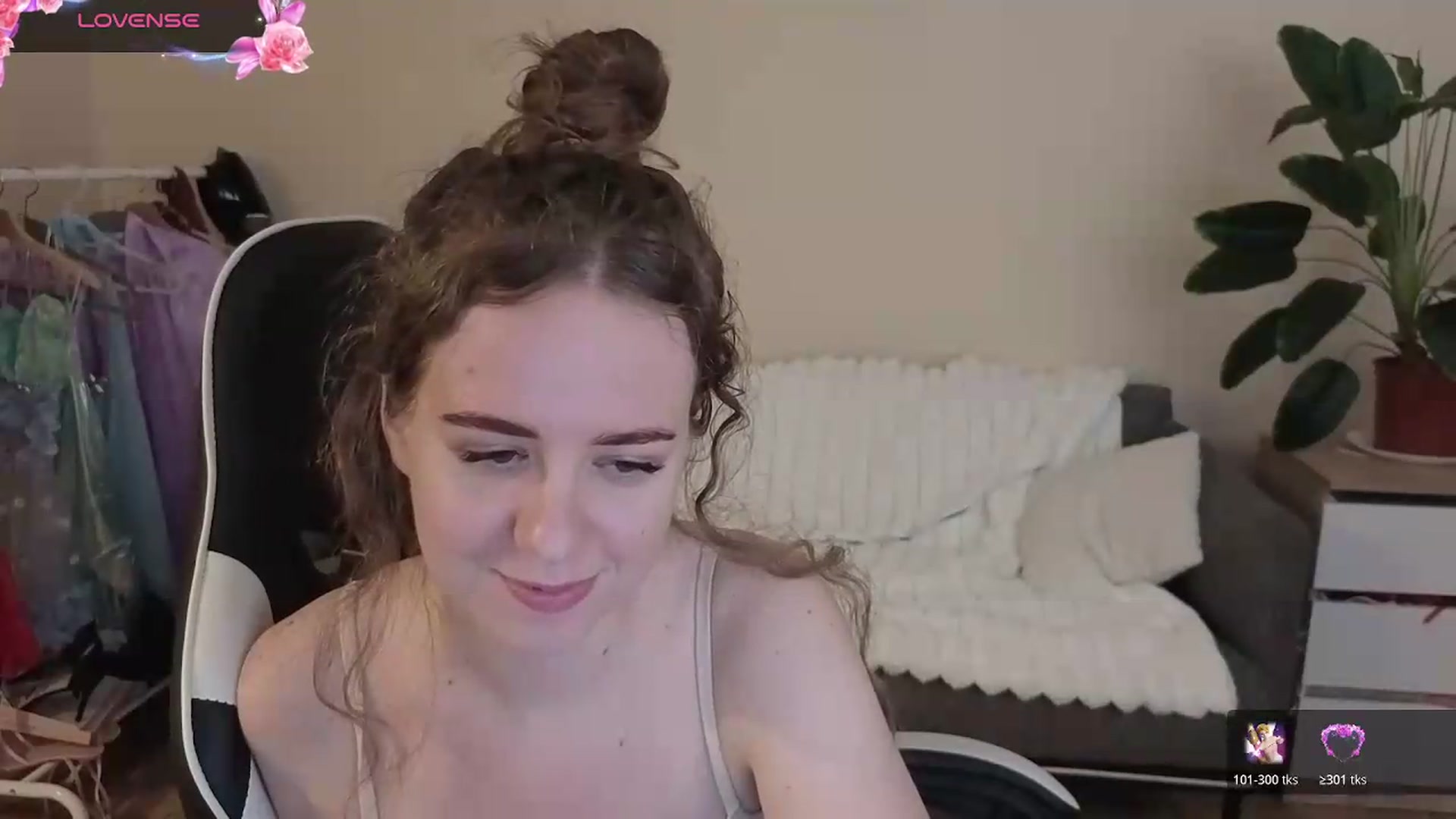 Gallery image thumbnail from BlueFlowerr's myfreecams stream on, 09/03/2026, 21:30 image 8 of 20