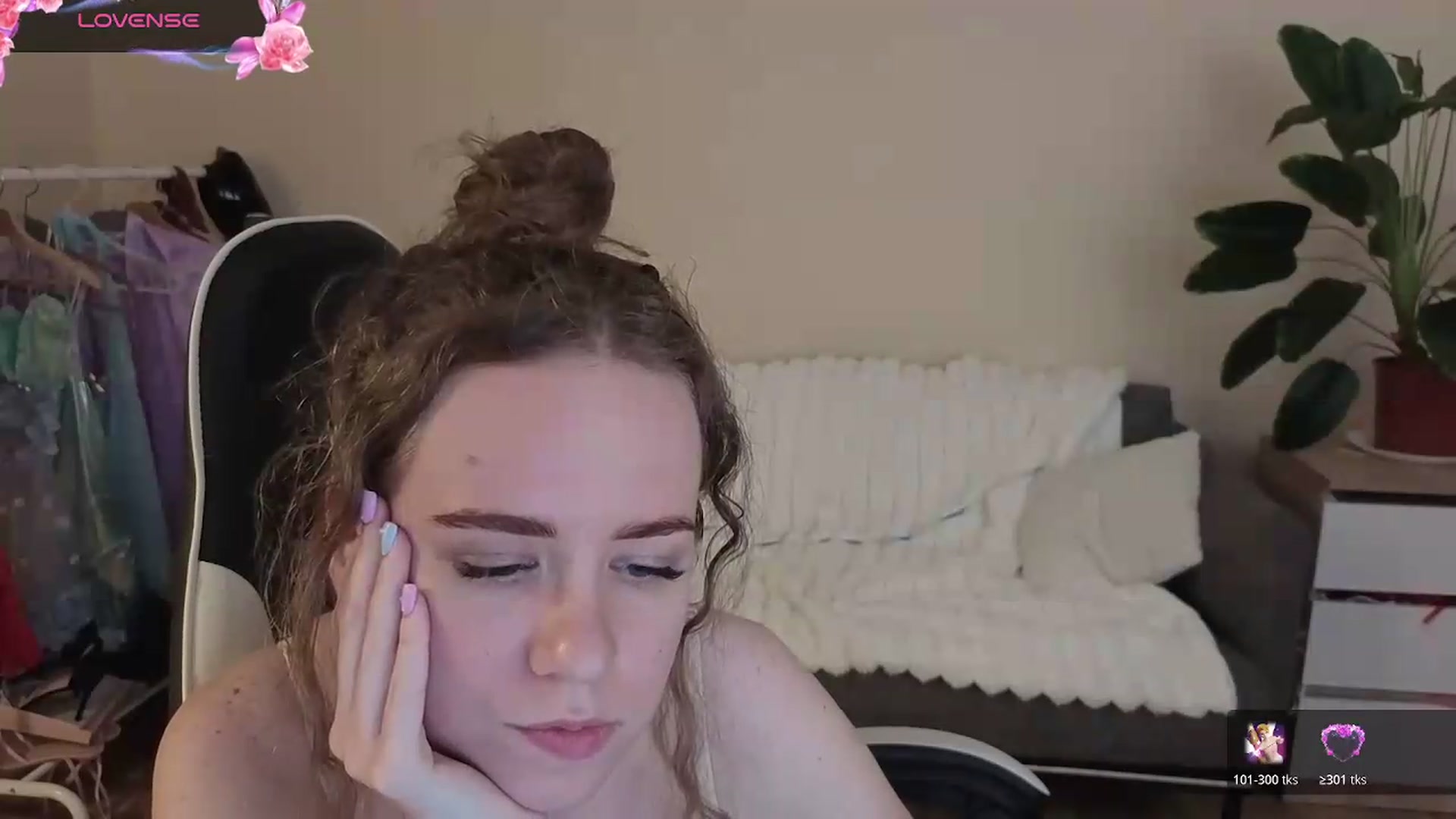 Gallery image thumbnail from BlueFlowerr's myfreecams stream on, 09/03/2026, 21:30 image 11 of 20