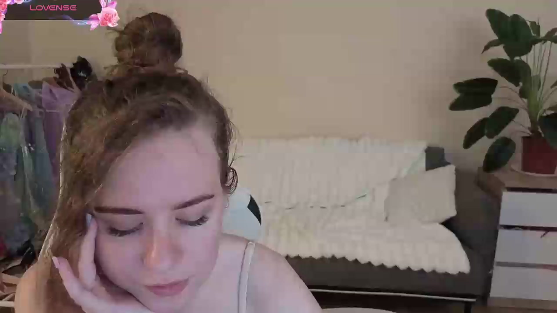 Gallery image thumbnail from BlueFlowerr's myfreecams stream on, 09/03/2026, 22:17 image 10 of 20