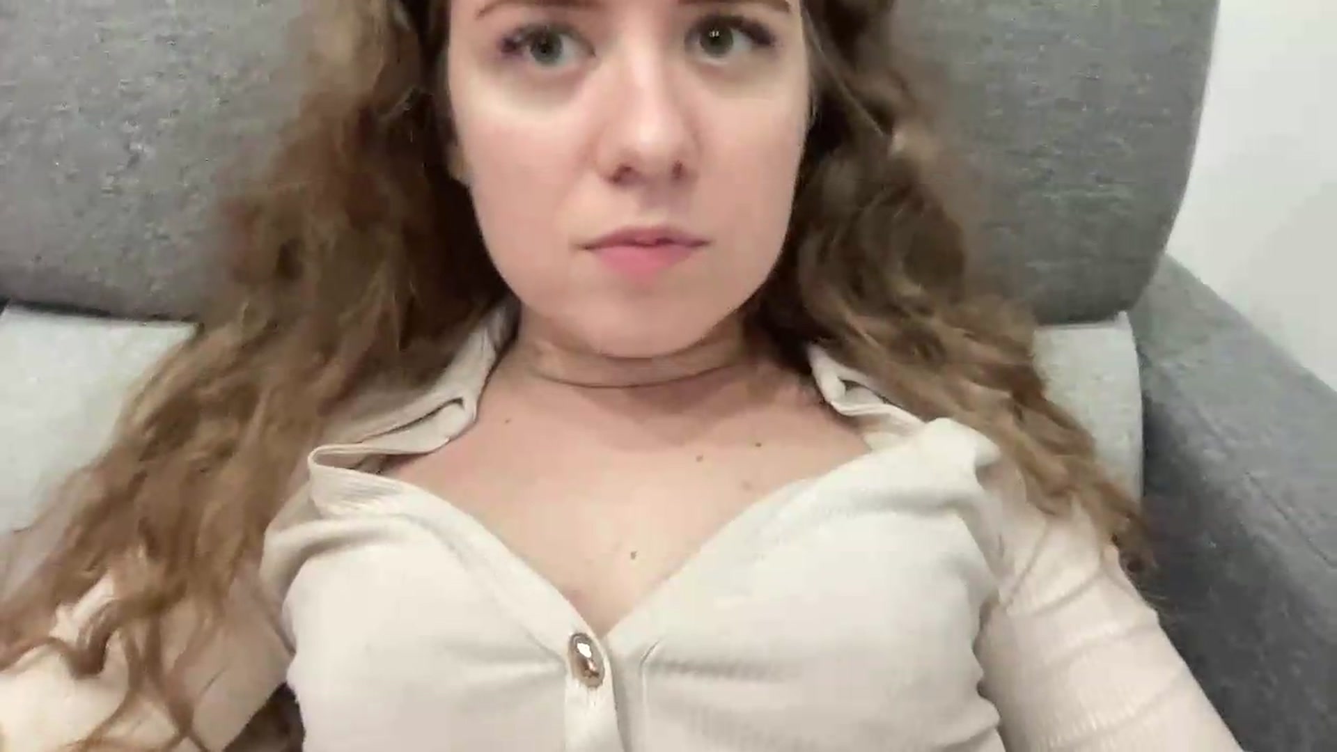 Gallery image thumbnail from BlueFlowerr's myfreecams stream on, 09/04/2026, 02:45 image 18 of 20