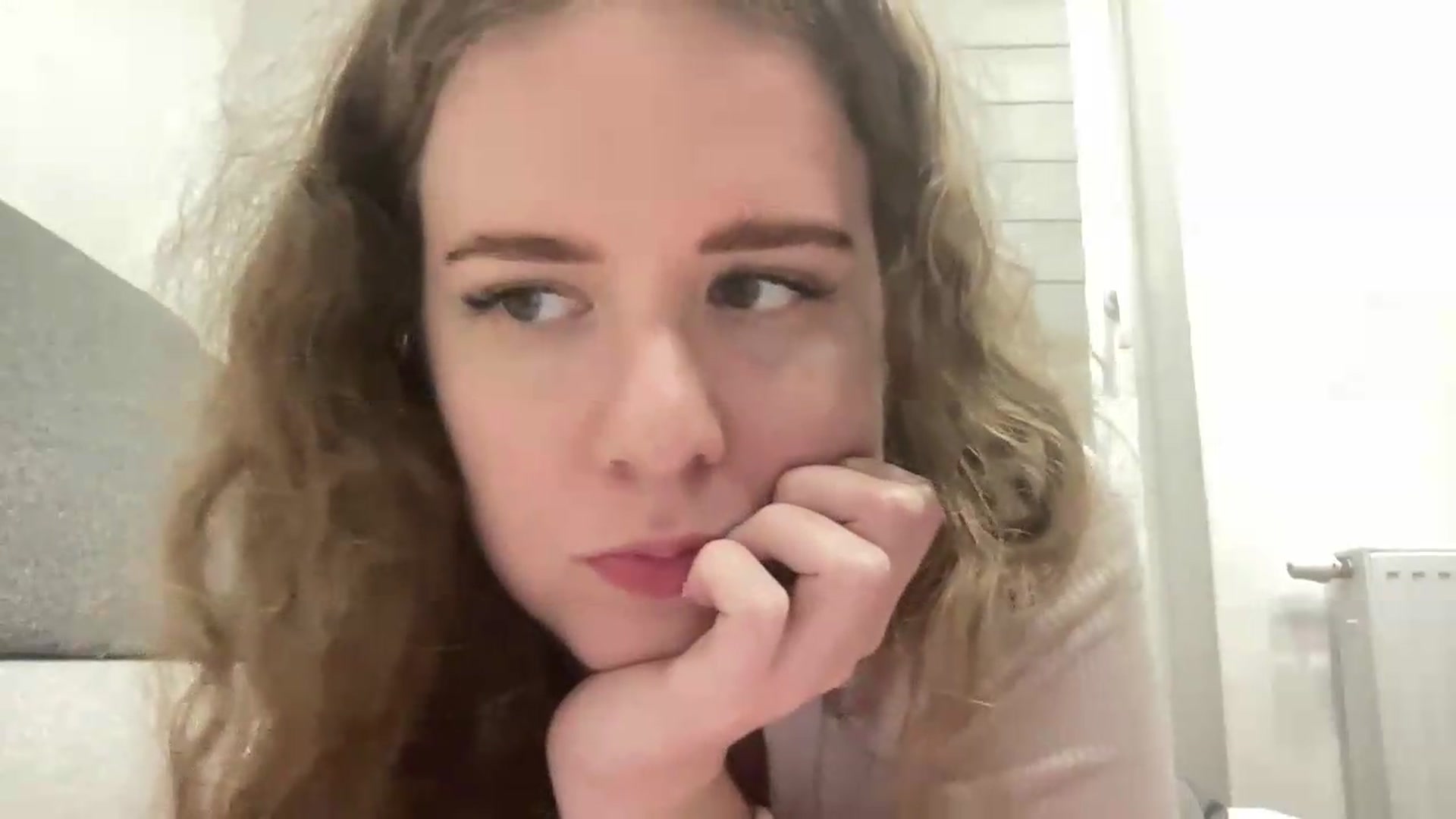 Gallery image thumbnail from BlueFlowerr's myfreecams stream on, 09/04/2026, 02:45 image 2 of 20