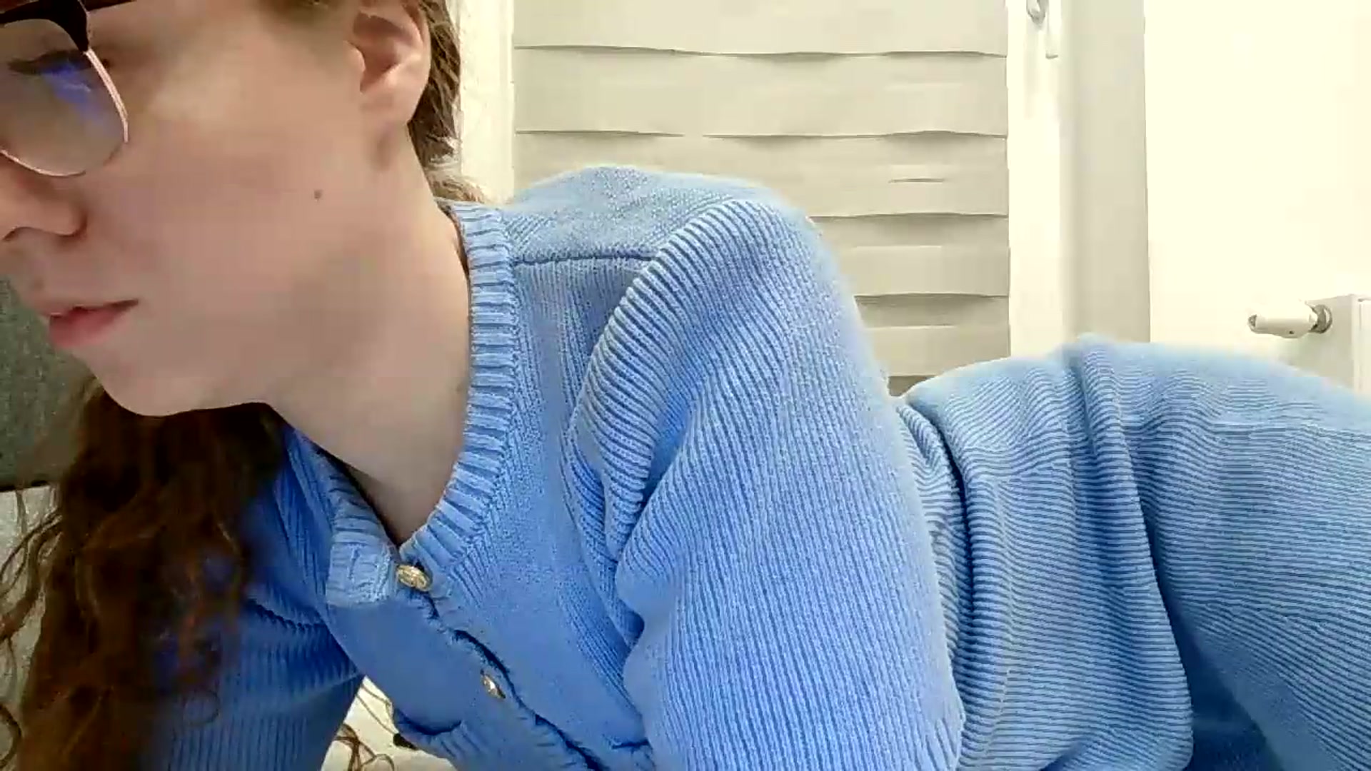 Gallery image thumbnail from BlueFlowerr's myfreecams stream on, 09/04/2026, 18:11 image 20 of 20