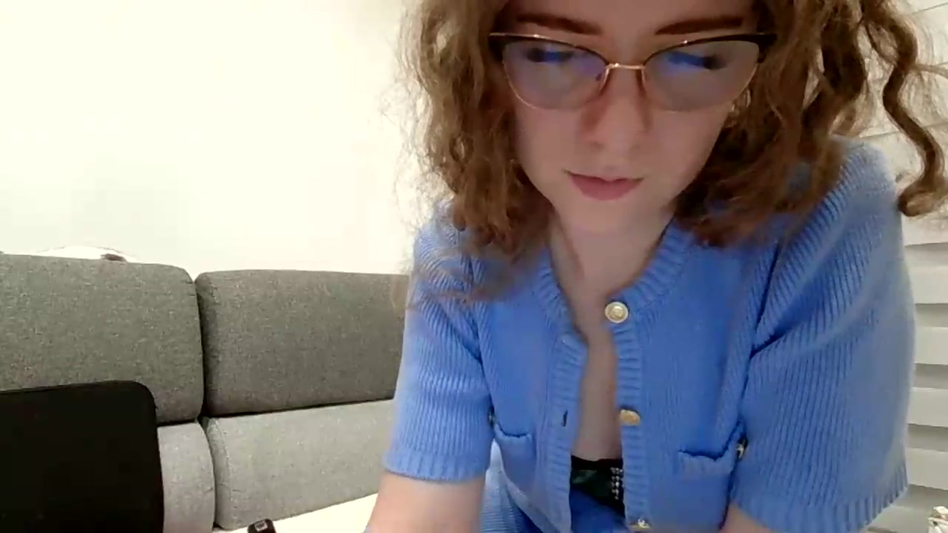 Gallery image thumbnail from BlueFlowerr's myfreecams stream on, 09/05/2026, 24:02 image 8 of 20