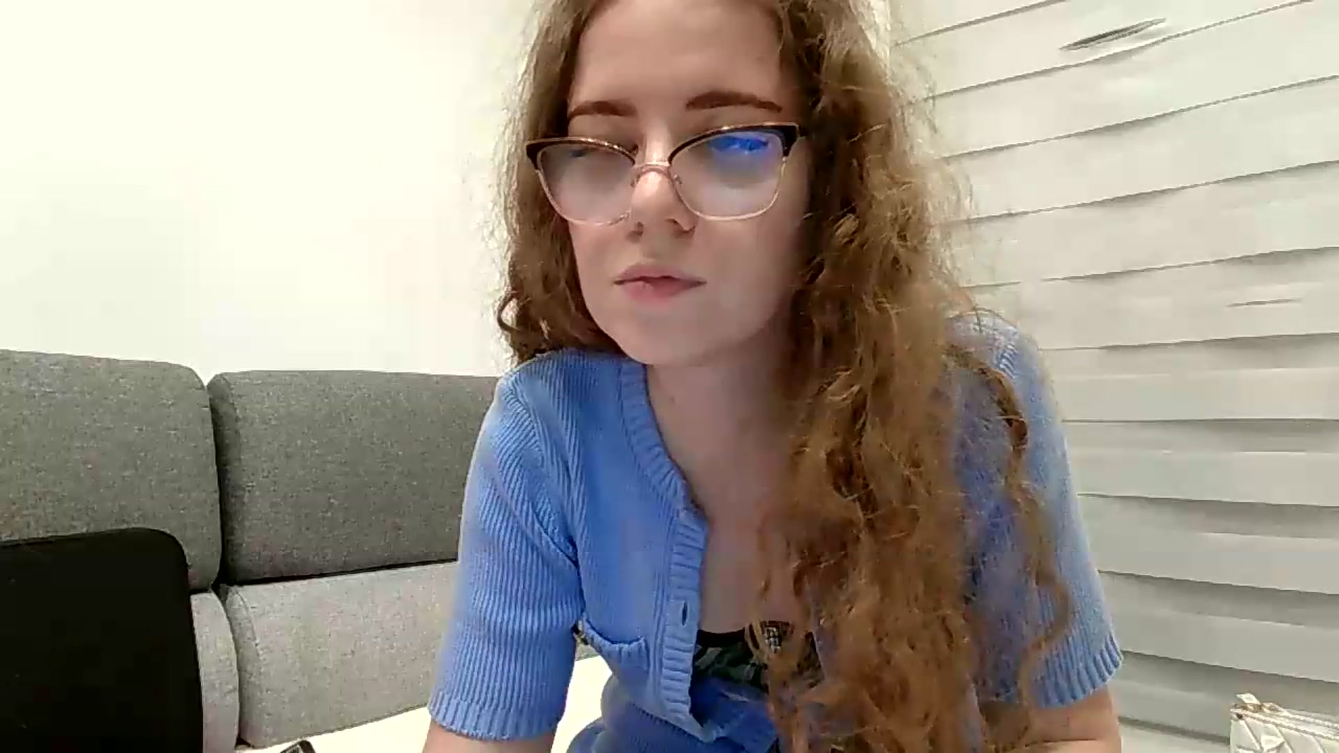 Gallery image thumbnail from BlueFlowerr's myfreecams stream on, 09/05/2026, 24:35 image 7 of 20