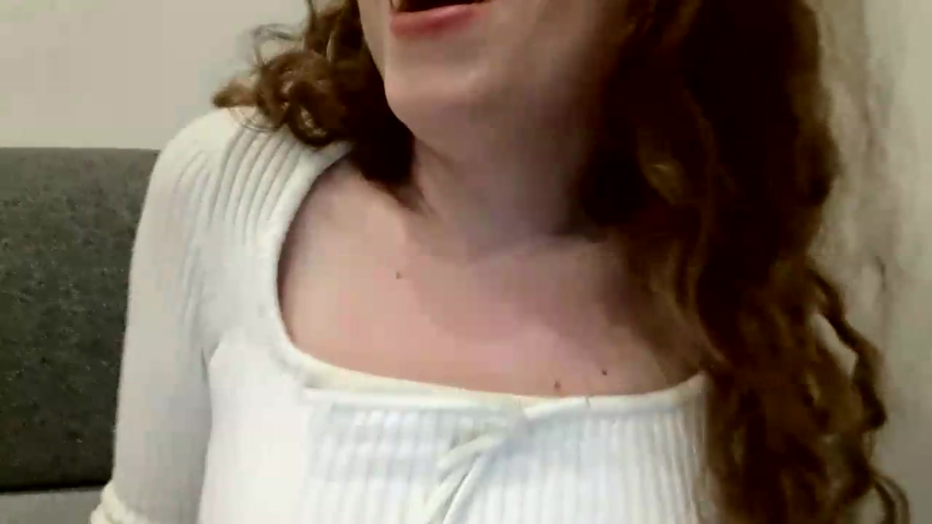 Gallery image thumbnail from BlueFlowerr's myfreecams stream on, 09/05/2026, 18:18 image 18 of 20
