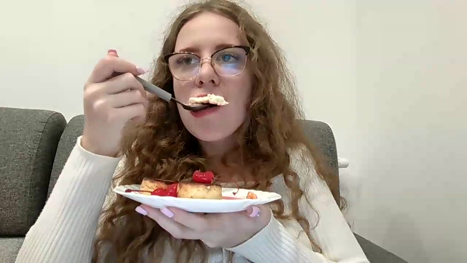 Gallery image thumbnail from BlueFlowerr's myfreecams stream on, 09/05/2026, 23:13 image 3 of 20
