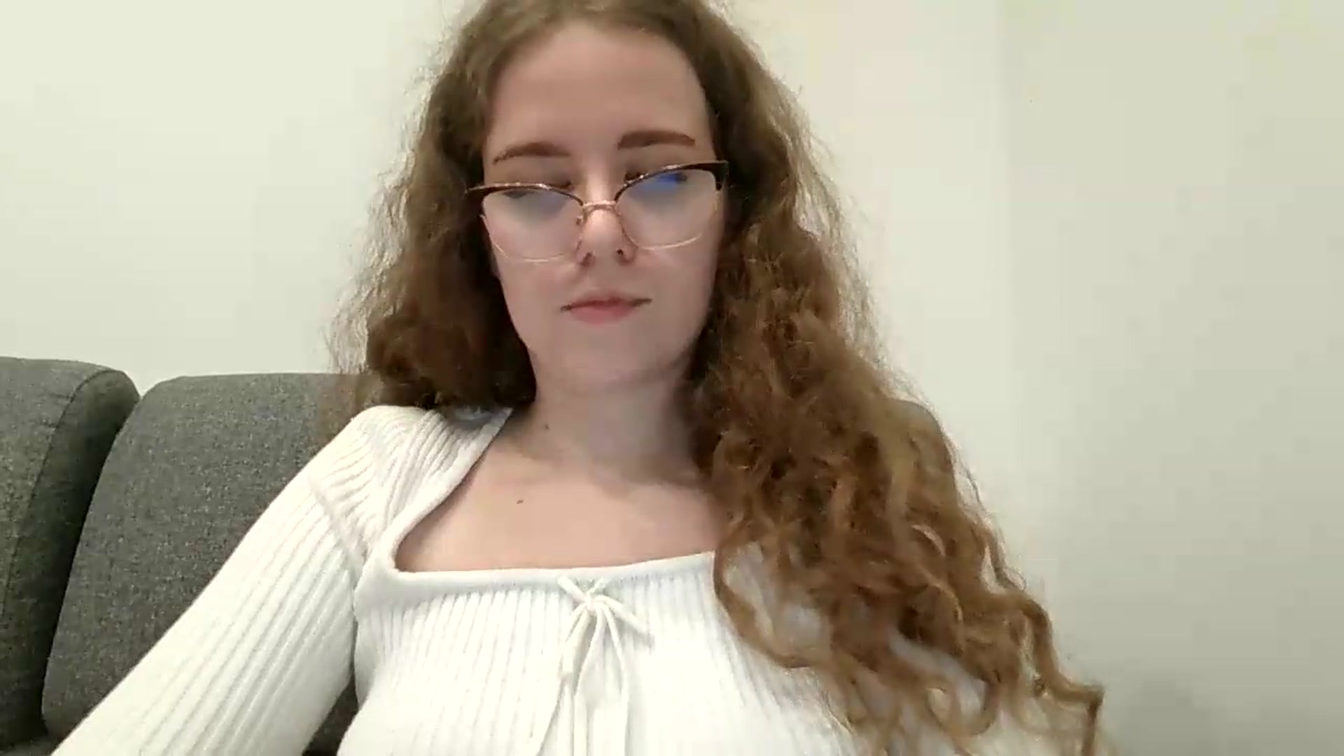 Gallery image thumbnail from BlueFlowerr's myfreecams stream on, 09/05/2026, 23:13 image 20 of 20