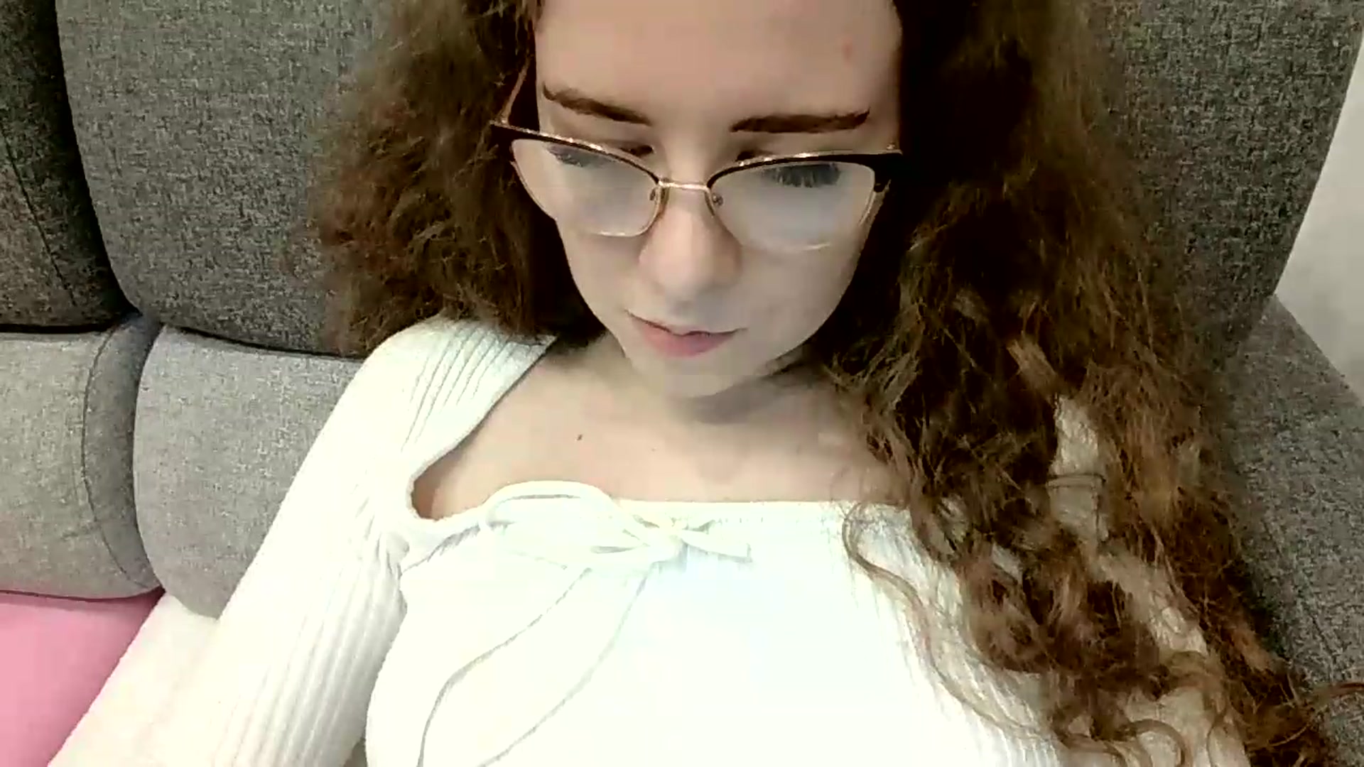 Gallery image thumbnail from BlueFlowerr's myfreecams stream on, 09/05/2026, 23:43 image 13 of 20