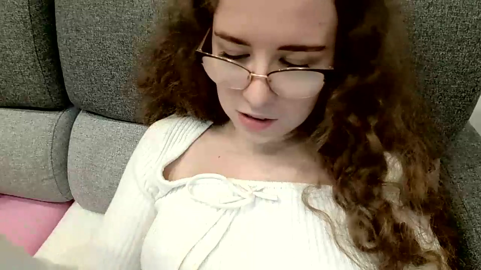 Gallery image thumbnail from BlueFlowerr's myfreecams stream on, 09/05/2026, 23:43 image 16 of 20