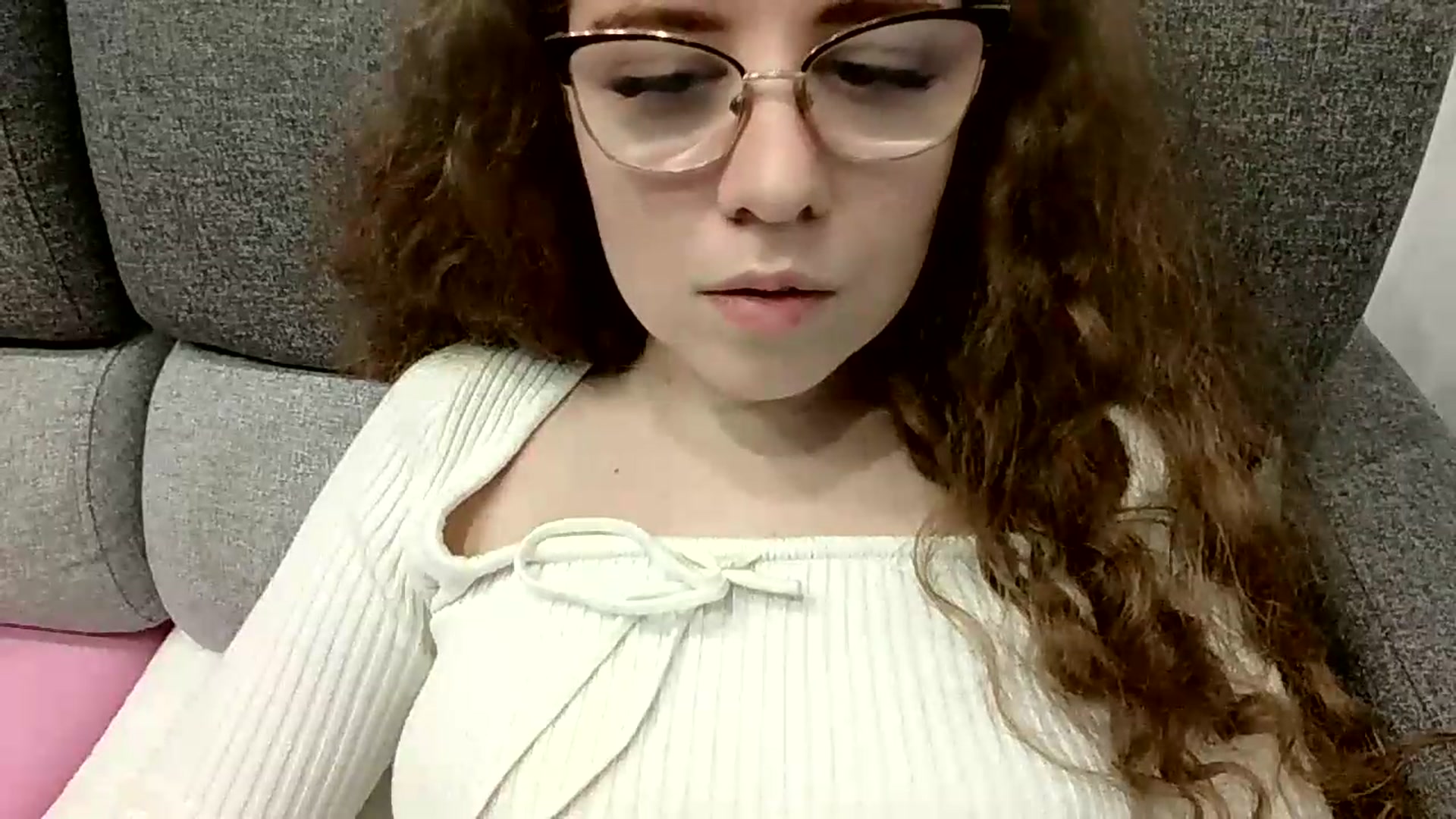 Gallery image thumbnail from BlueFlowerr's myfreecams stream on, 09/05/2026, 23:43 image 14 of 20