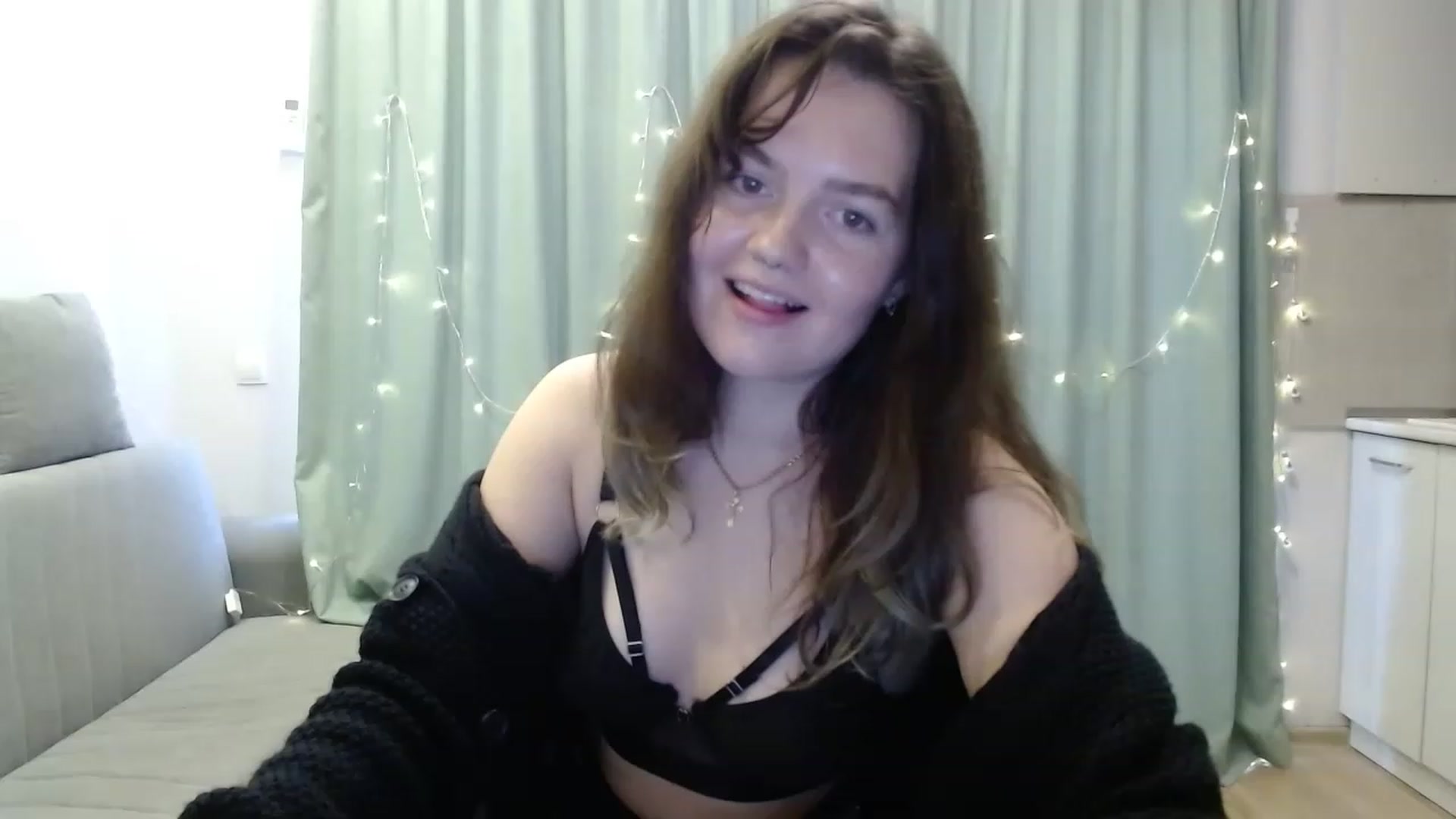 Gallery image thumbnail from BlueL1ghtning's myfreecams stream on, 11/27/2022, 13:44 image 15 of 20