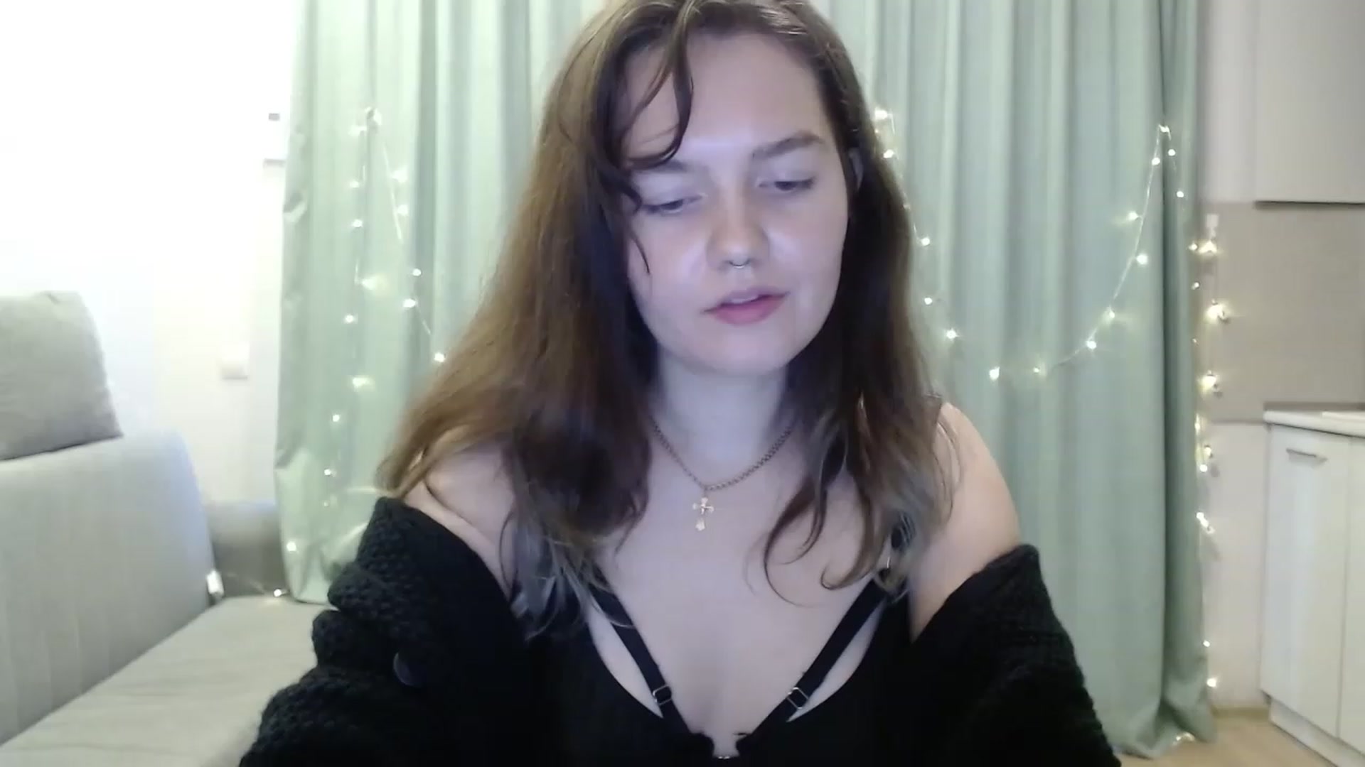 Gallery image thumbnail from BlueL1ghtning's myfreecams stream on, 11/27/2022, 13:44 image 19 of 20